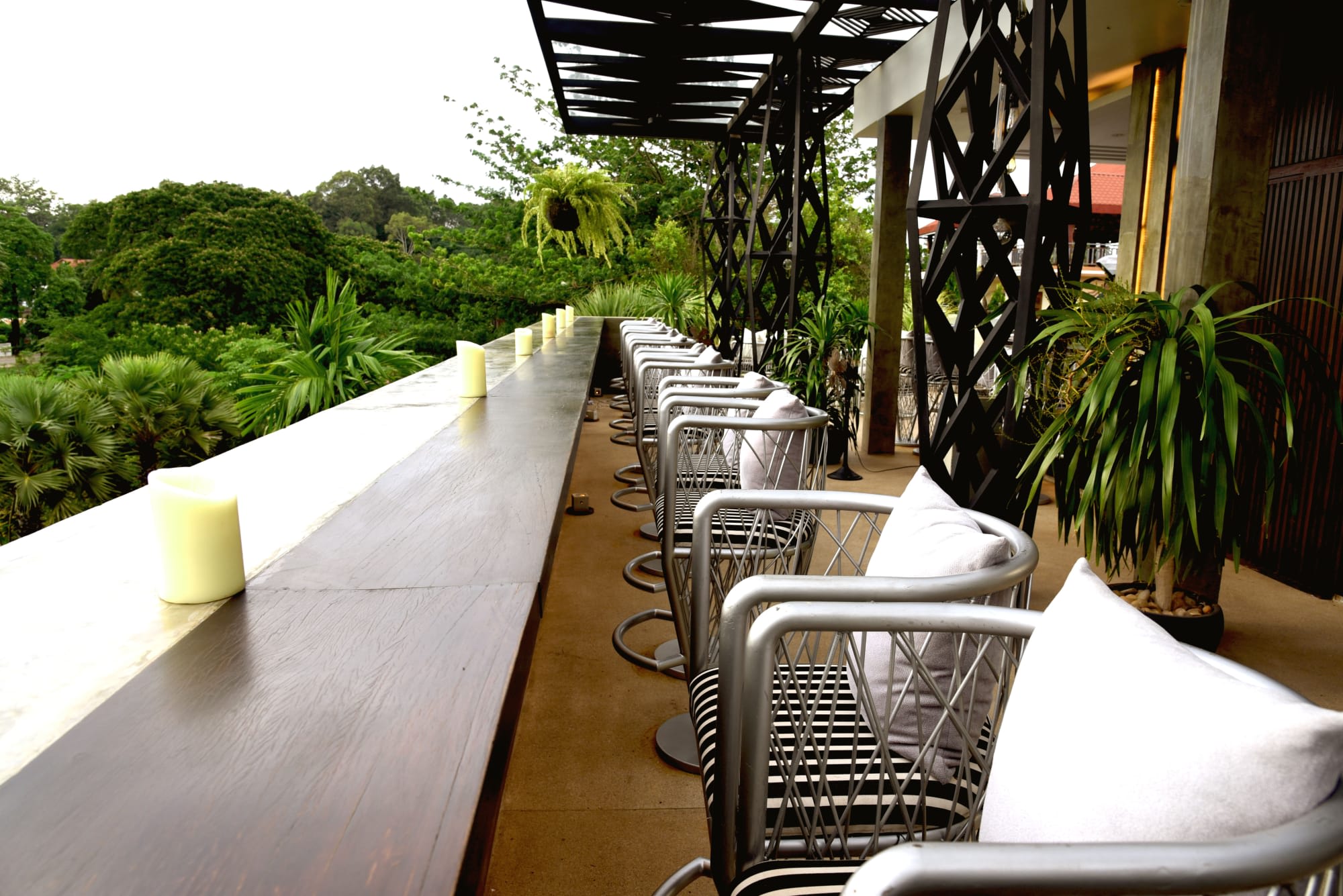 Jaya House River Park in Siem Reap:  Jaya House River Park Siem Reap Sky Bar 