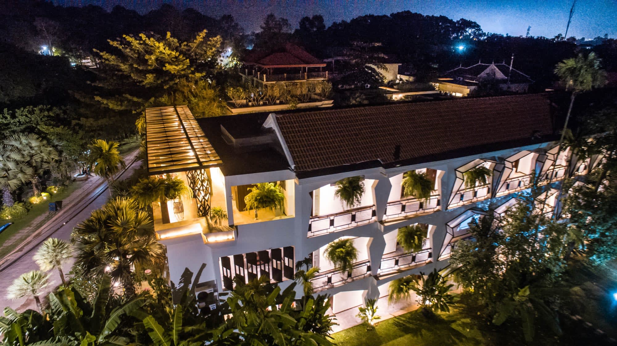 Jaya House River Park in Siem Reap:  Jaya House River Park Siem Reap Sky Bar