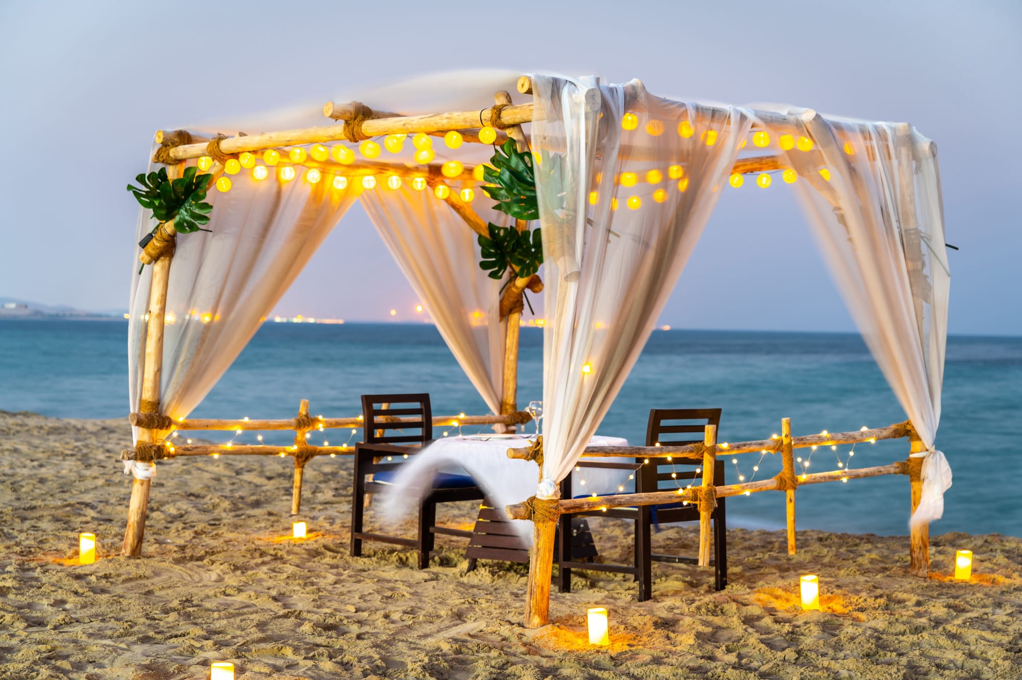 Regency Sealine Camp in Doha: Qatar Regency Sealine Camp Dinner am Strand
