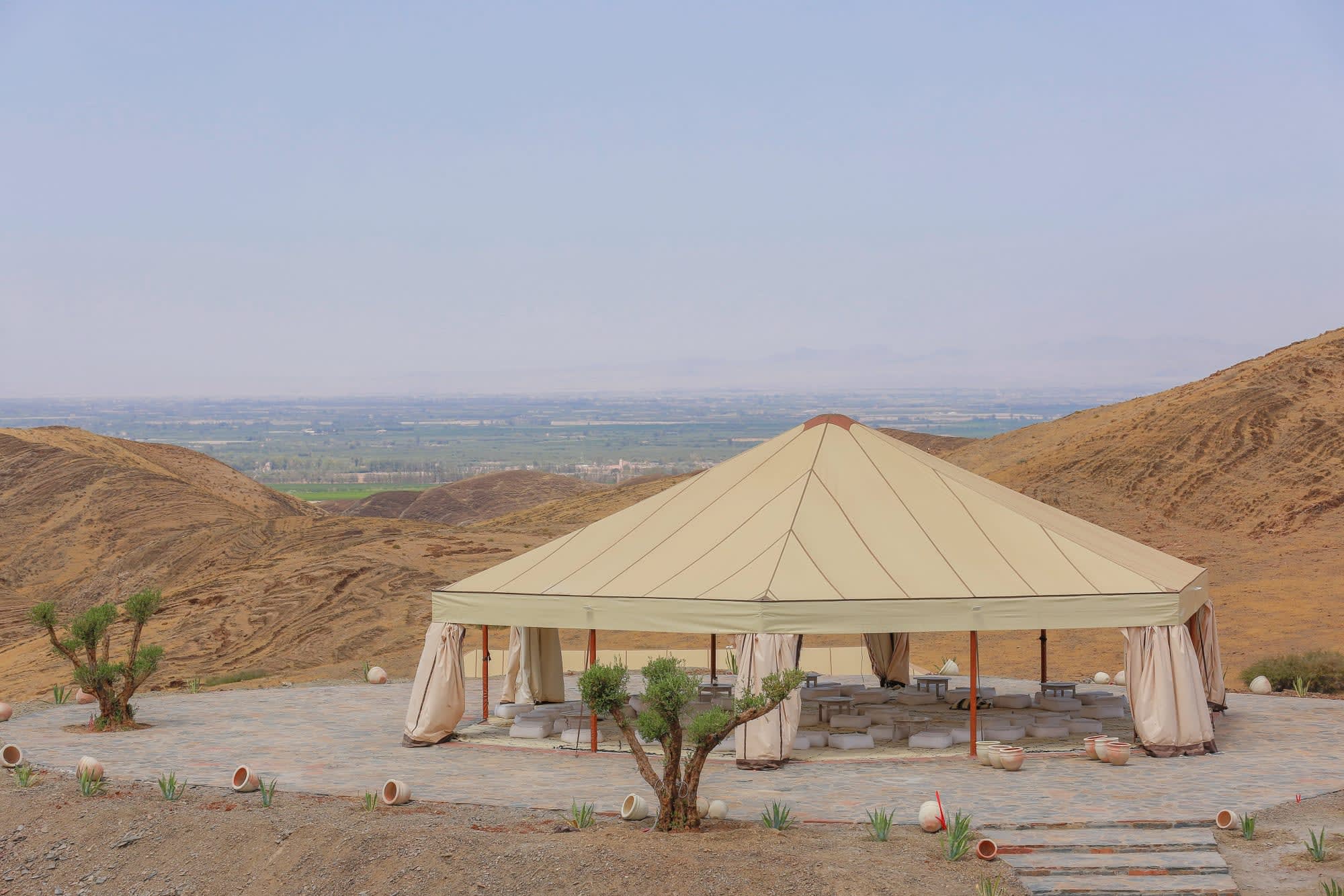 Wüste hautnah ab Marrakesch: exterior: Marokko The White Camel Lodge