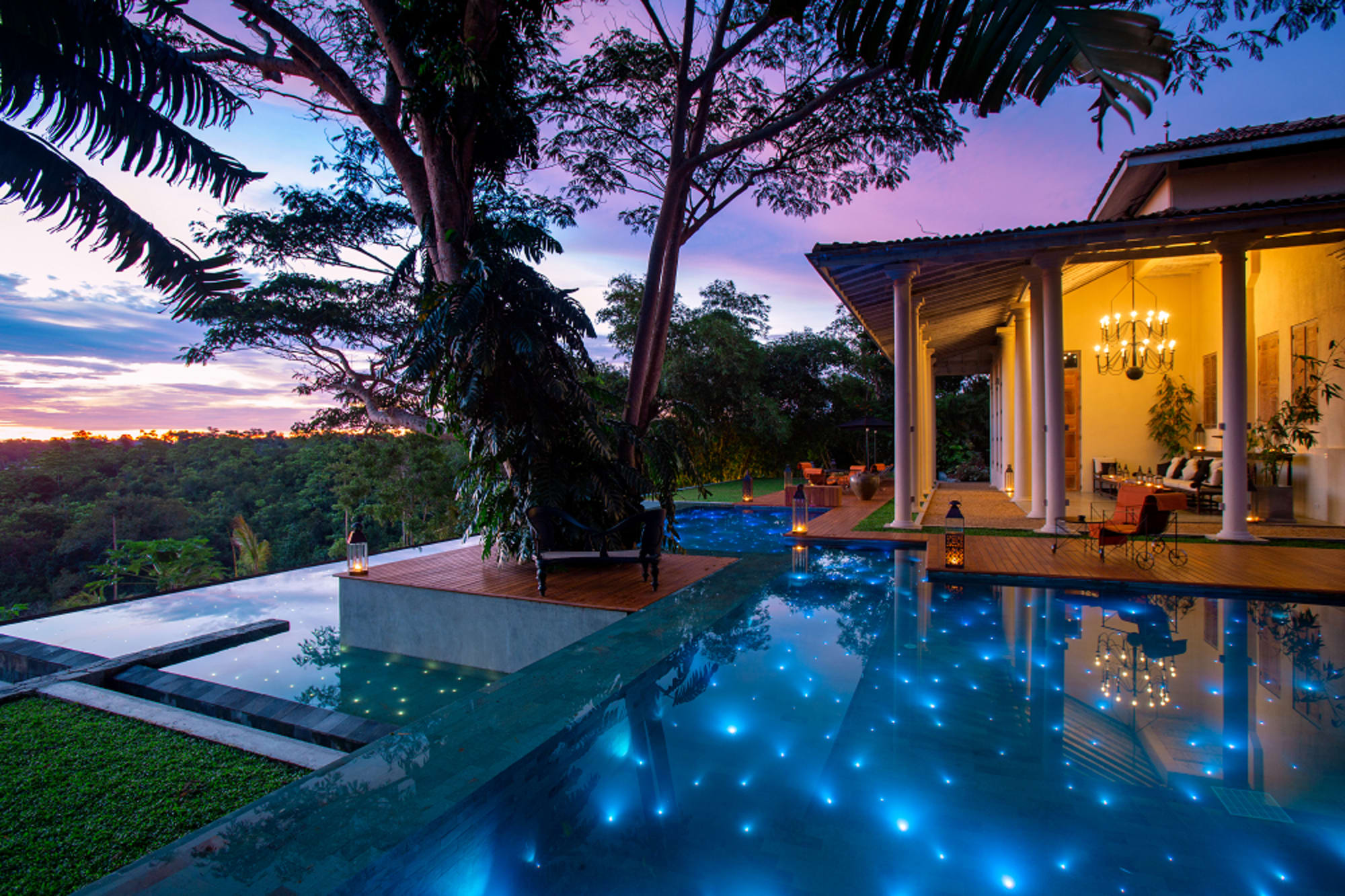 Haritha Villas & Spa in Südküste: Haritha Villas Mansion Pool Sunset