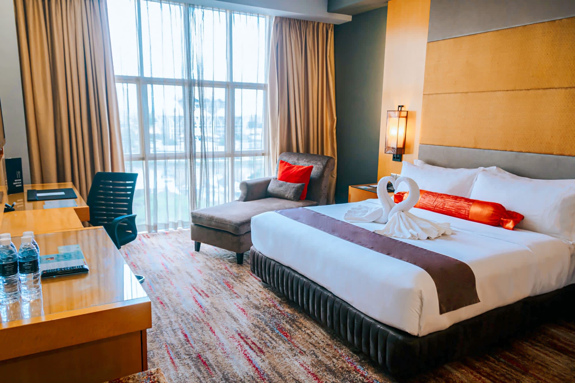 The Waterfront Hotel in Kuching:  Borneo The Waterfront Kuching Premier-Zimmer