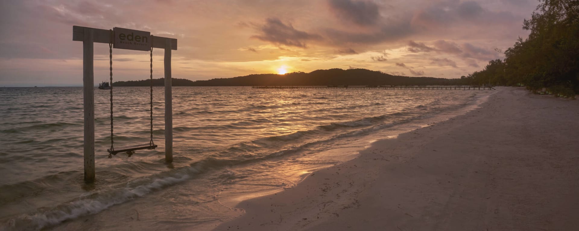Eden Beach Resort Koh Rong Sanloem in Sihanoukville & Inseln:  Eden Beach Resort Koh Rong Strand