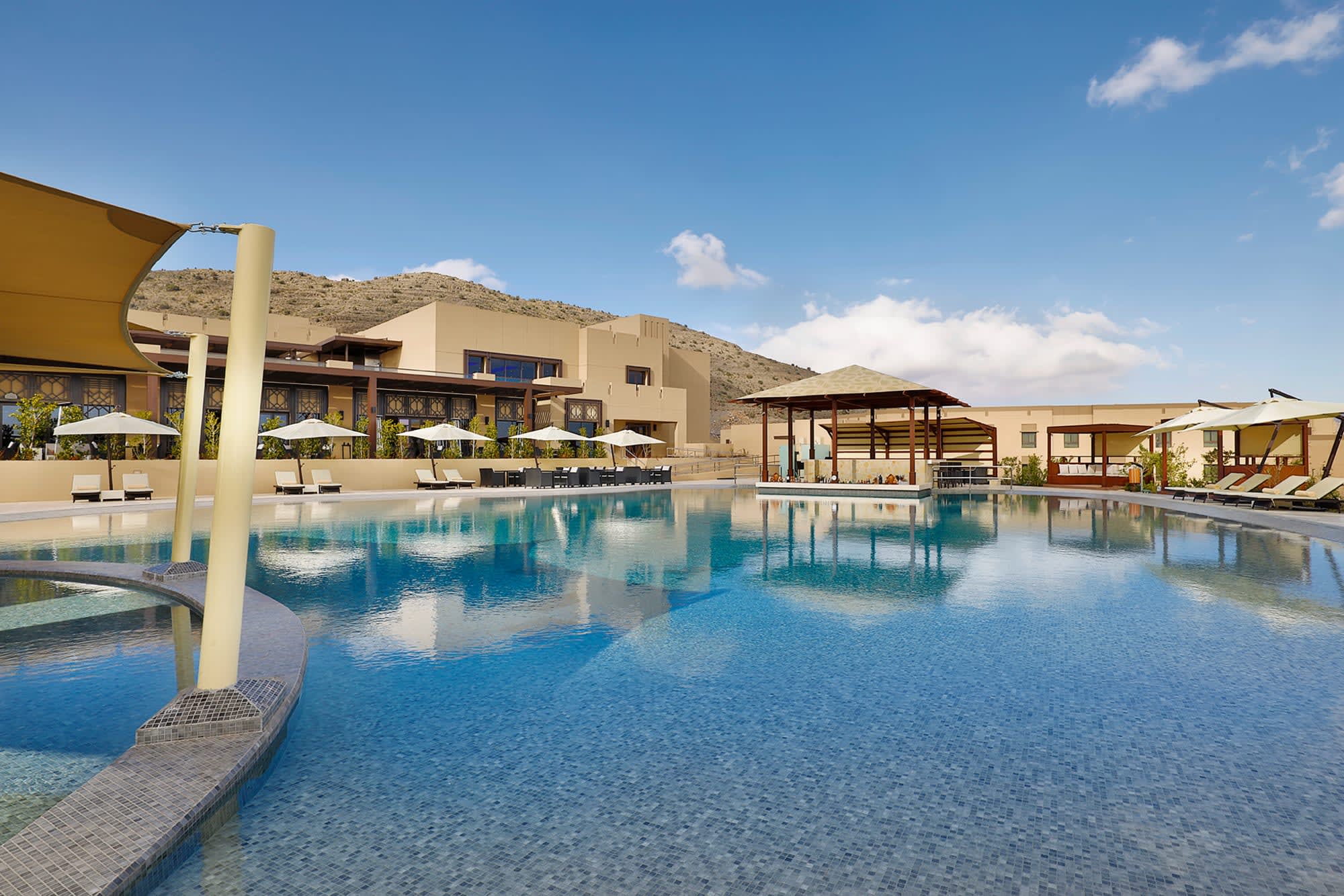 dusitD2 Naseem Resort in Gebirge: Oman dusitD2 Naseem Resort - Pool