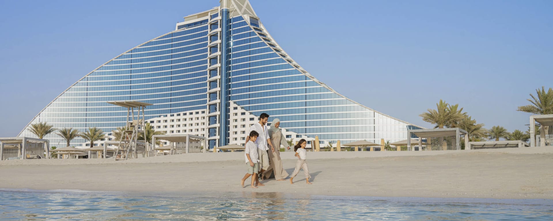 Jumeirah Beach Hotel in Dubai:  Jumeirah Beach Hotel
