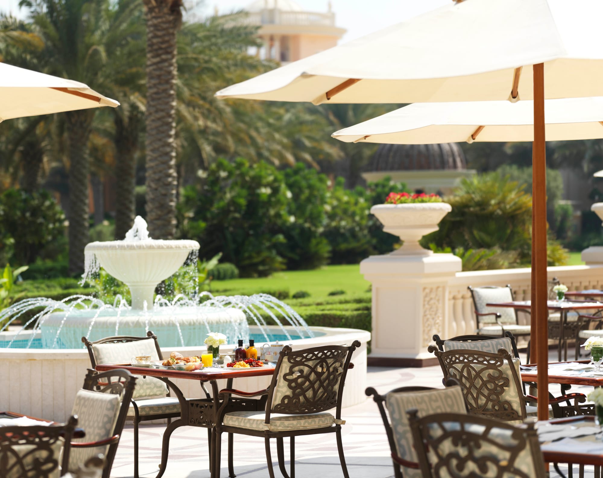 Raffles The Palm Dubai:  Raffles The Palm Dubai - Le Jardin Terrace
