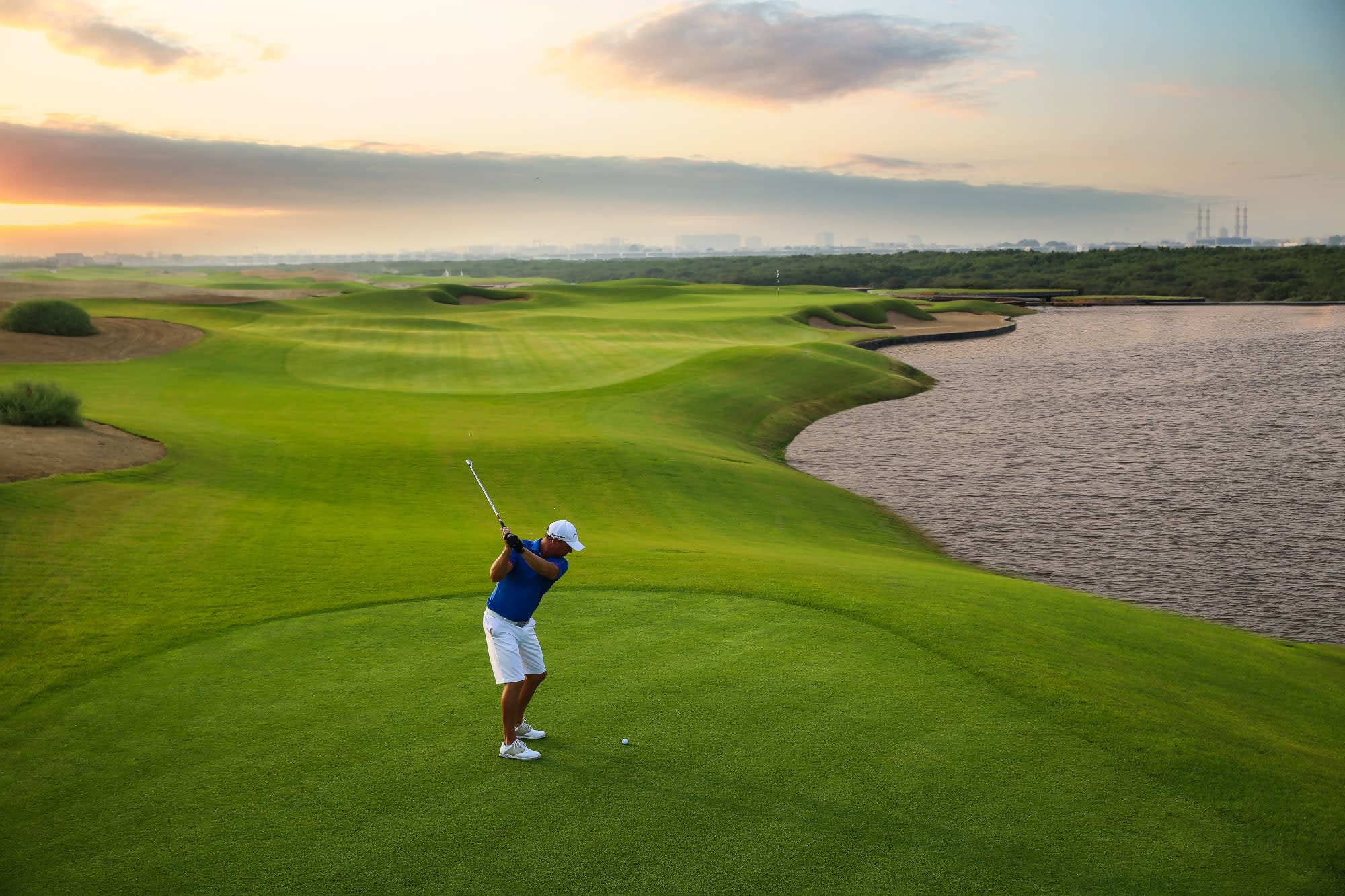 The Oberoi Beach Resort, Al Zorah in Ajman: The Oberoi Beach Resort - Golf