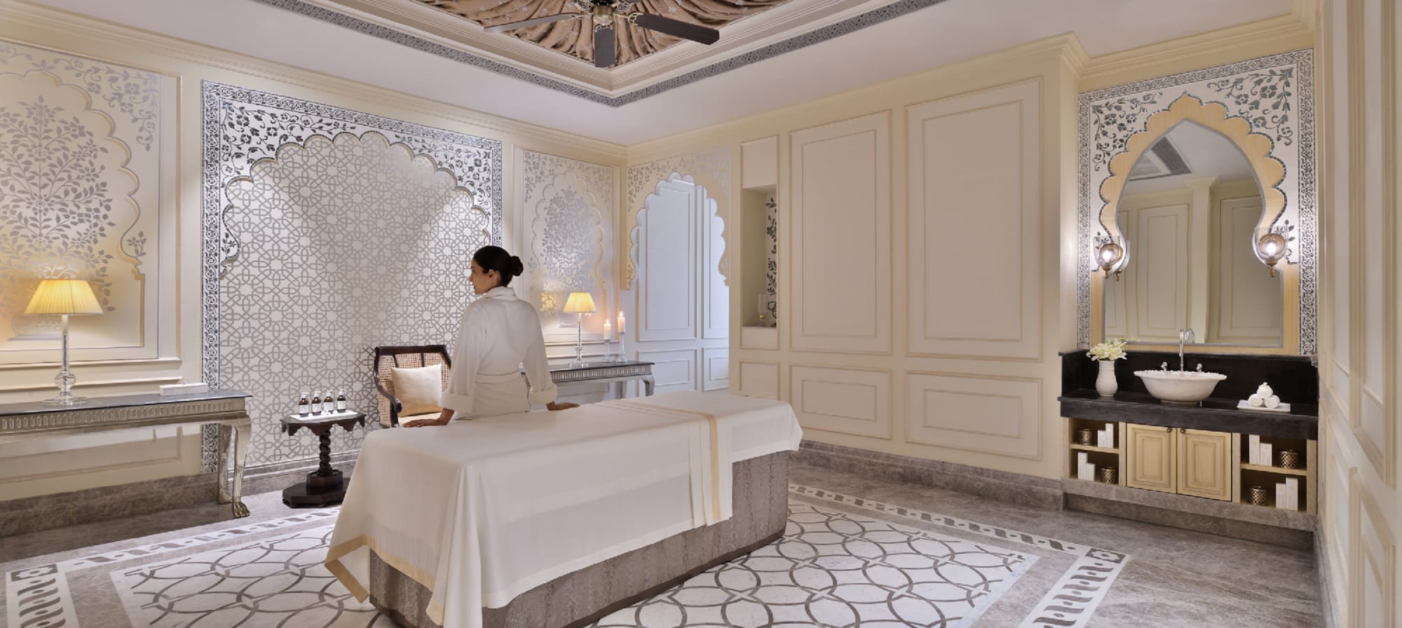 Raffles Udaipur in Udaipur & Umgebung:  Indien Raffles Udaipur Resort - Raffles Spa Suite