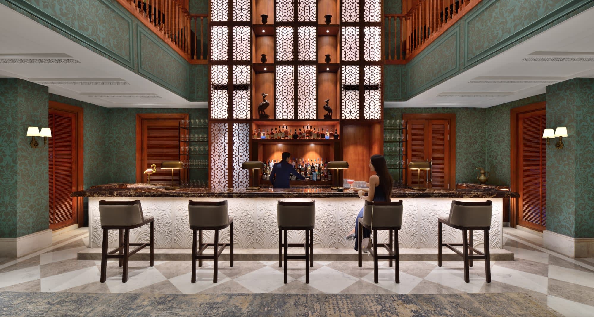 Raffles Udaipur in Udaipur & Umgebung:  Indien Raffles Udaipur Resort - Long Bar