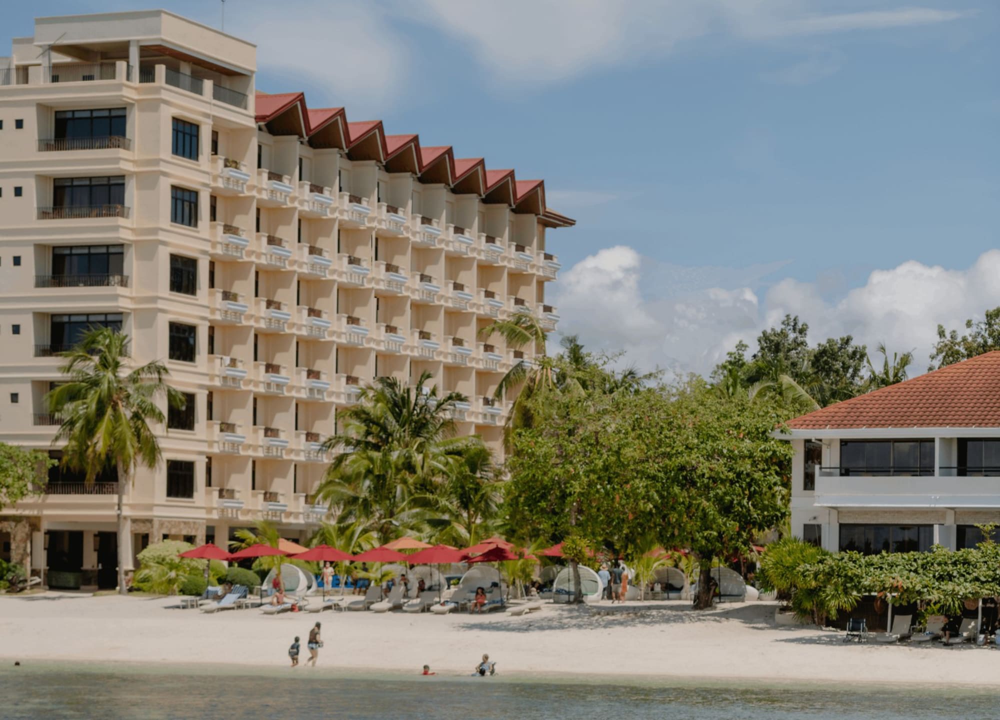 Costabella Tropical Beach Hotel in Cebu: Costabella Tropical Beach Hotel