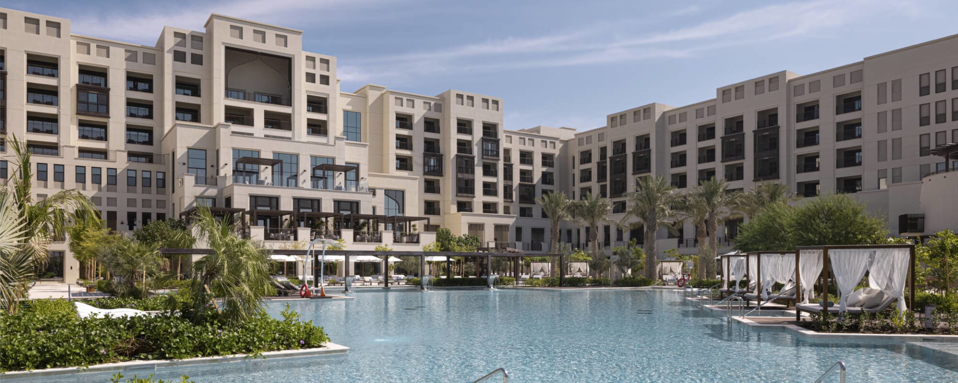 Jumeirah Gulf of Bahrain Resort and Spa in Manama:  Jumeirah Gulf of Bahrain - Pool
