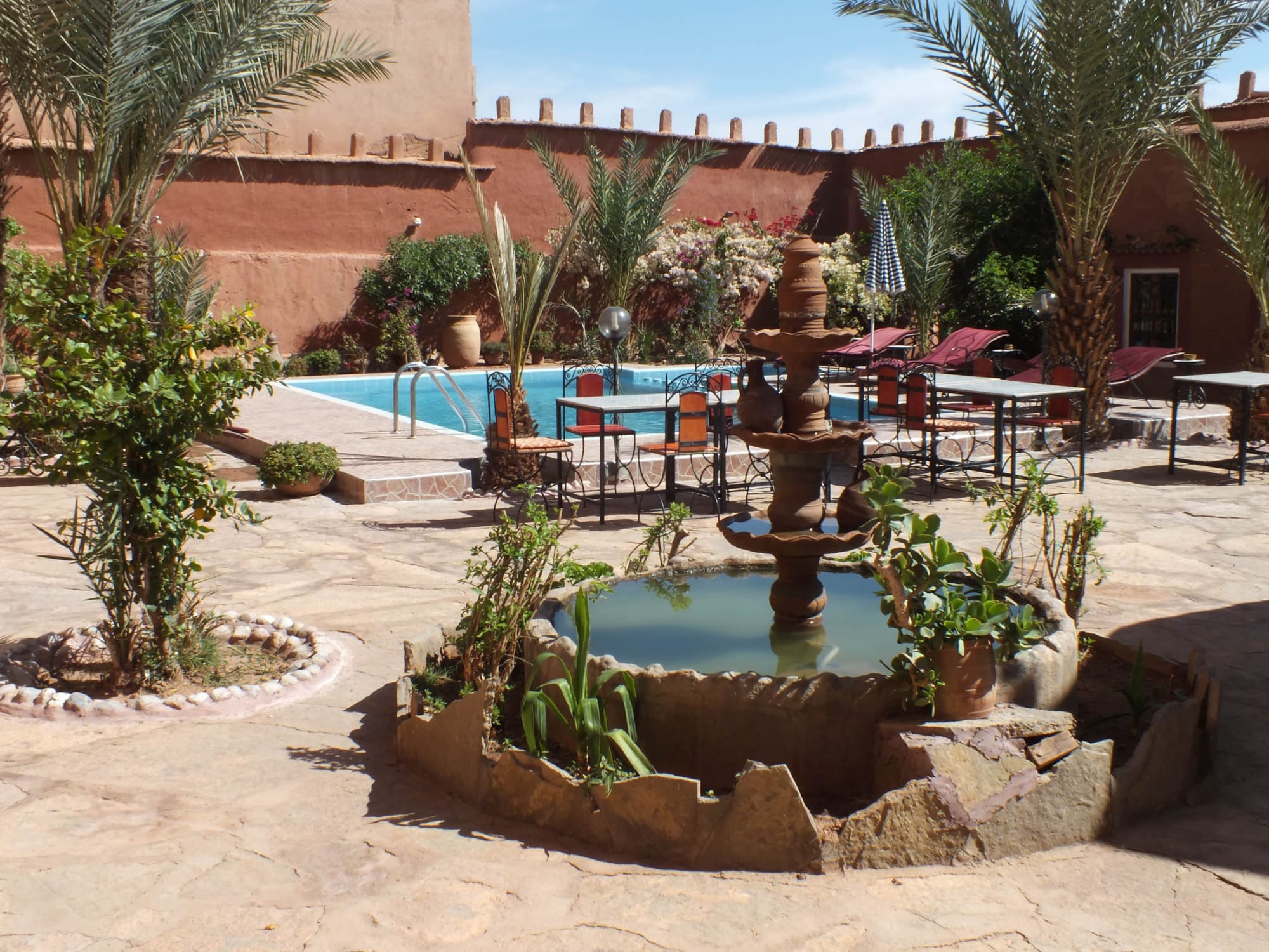 Hotel Tomboctou Tinghir in Ouarzazate | Skoura | Dades-Tal: Marokko Hotel Tombouctou Tinerhir - Pool