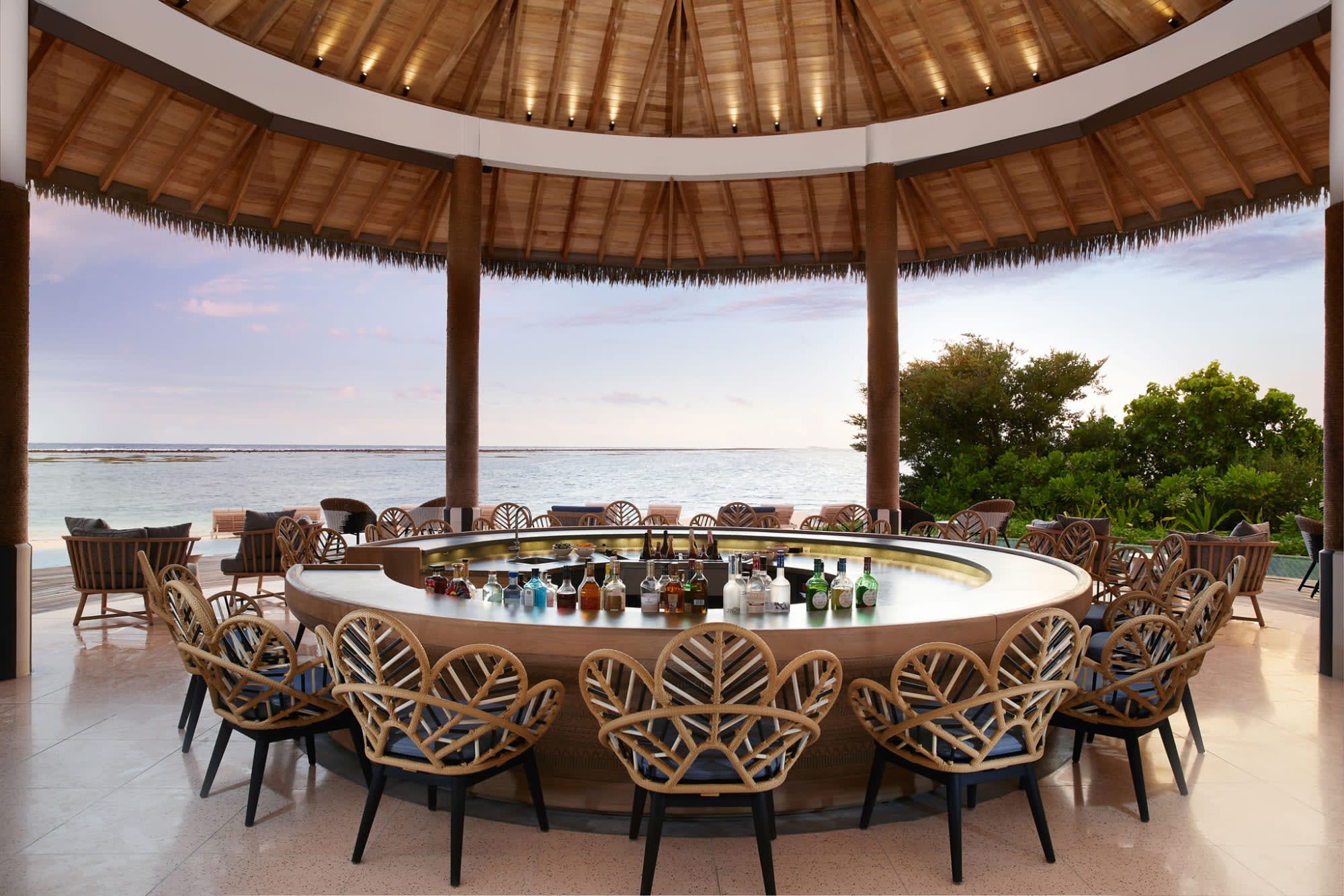 Le Méridien Maldives Resort & Spa in Malediven: Le Méridien Maldives Resort and Spa - Riviera Bar