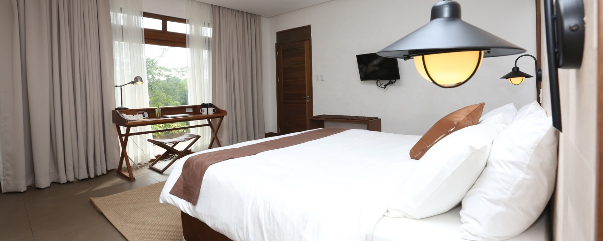The Funny Lion Coron in Palawan: Philippinen The Funny Lion Coron - Pride Zimmer