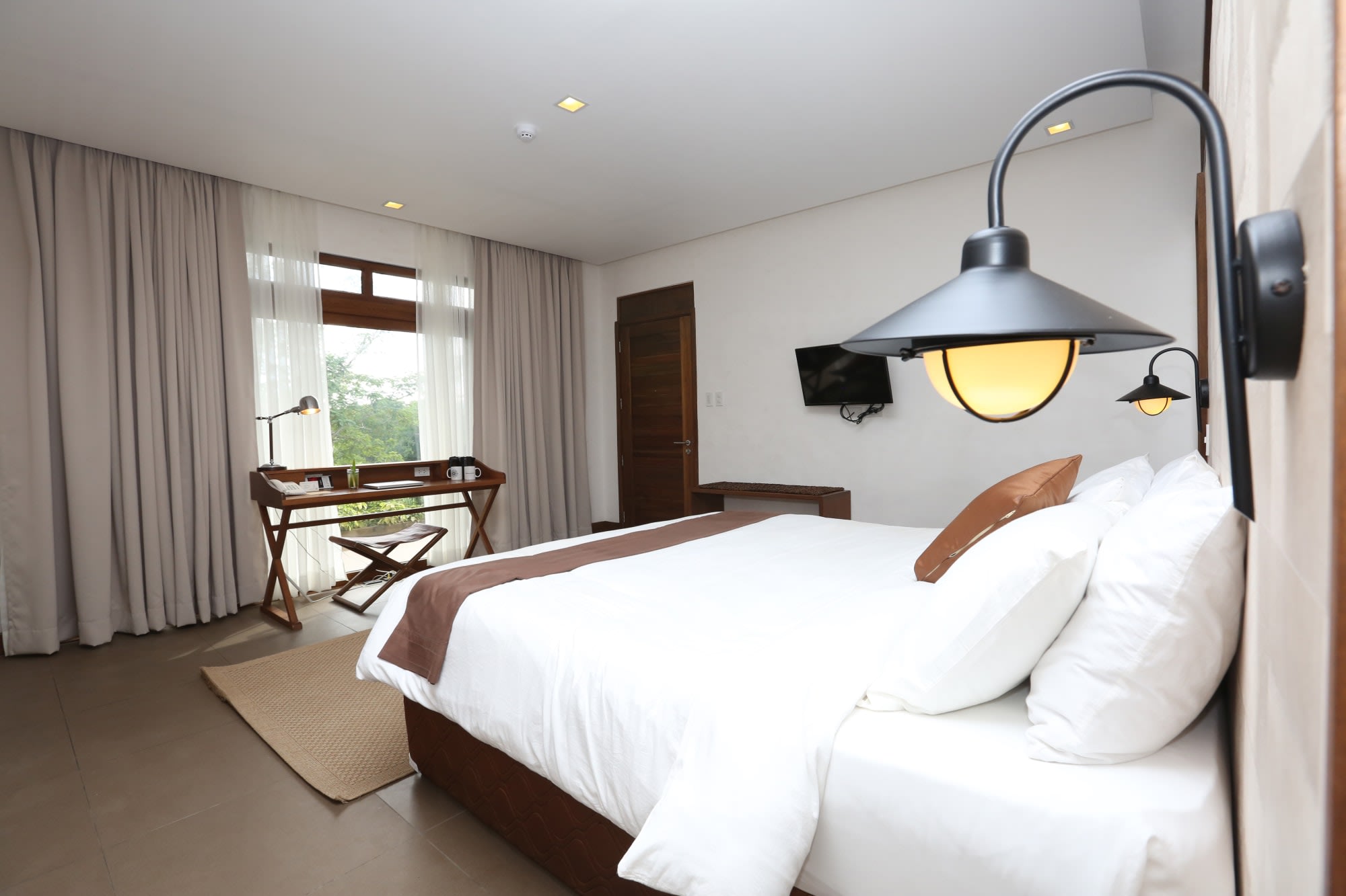 The Funny Lion Coron in Palawan: Philippinen The Funny Lion Coron - Pride Zimmer