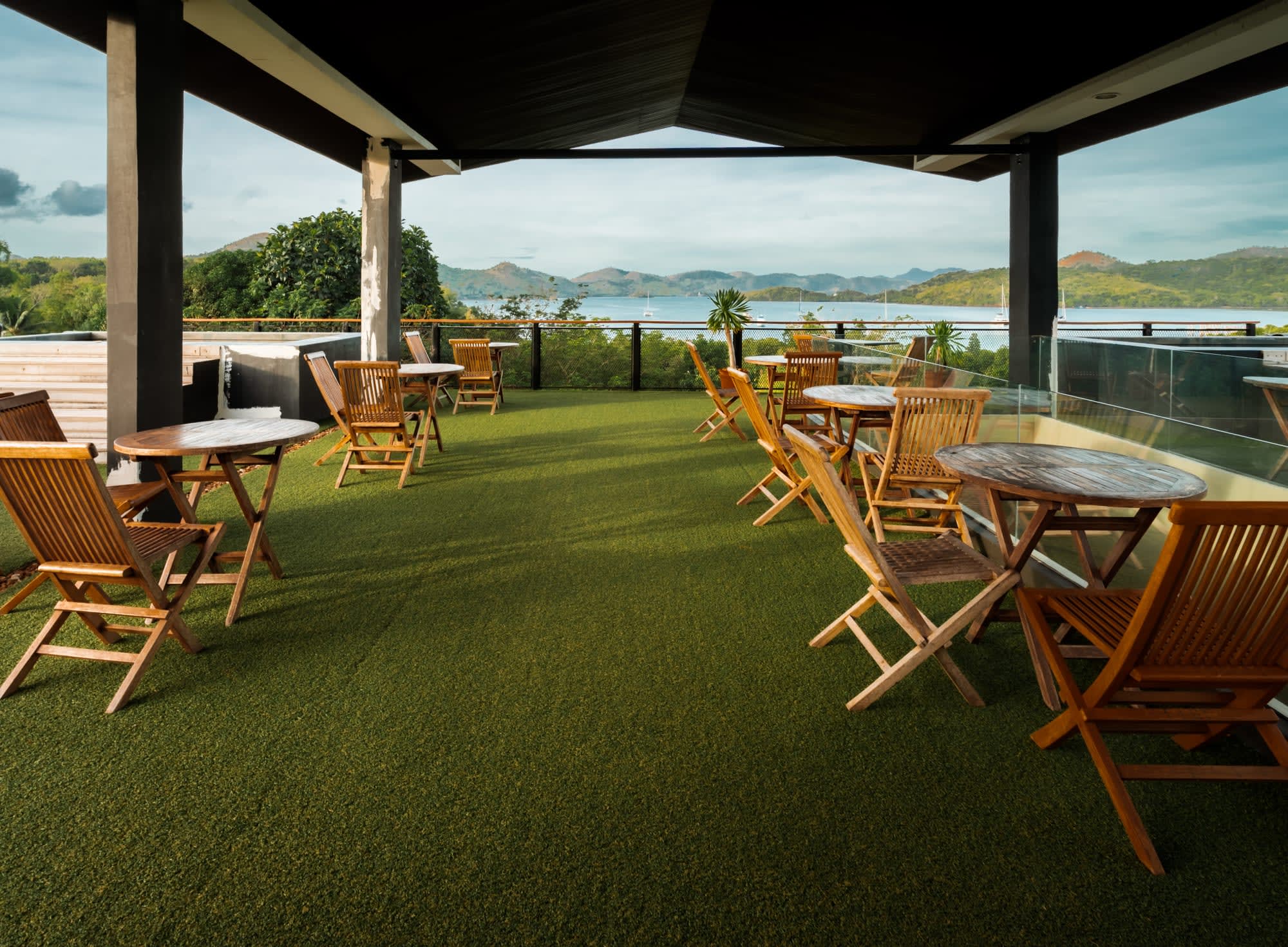 The Funny Lion Coron in Palawan: Philippinen The Funny Lion Coron - Deck