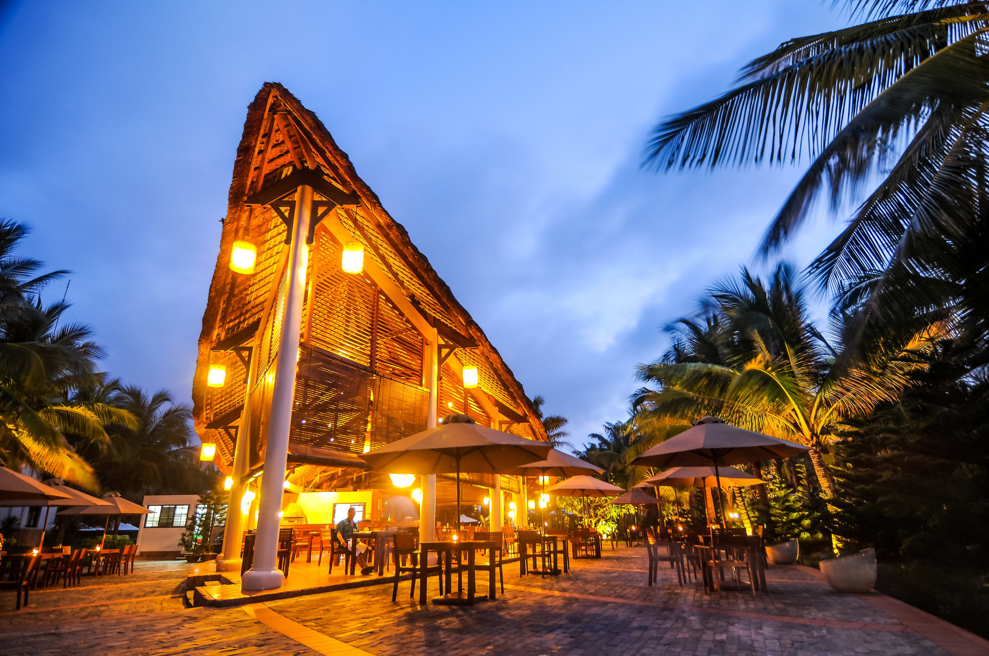 Palm Garden Resort Hoi An:  Palm Garden Resort Hoi An Colibri Beach Restaurant