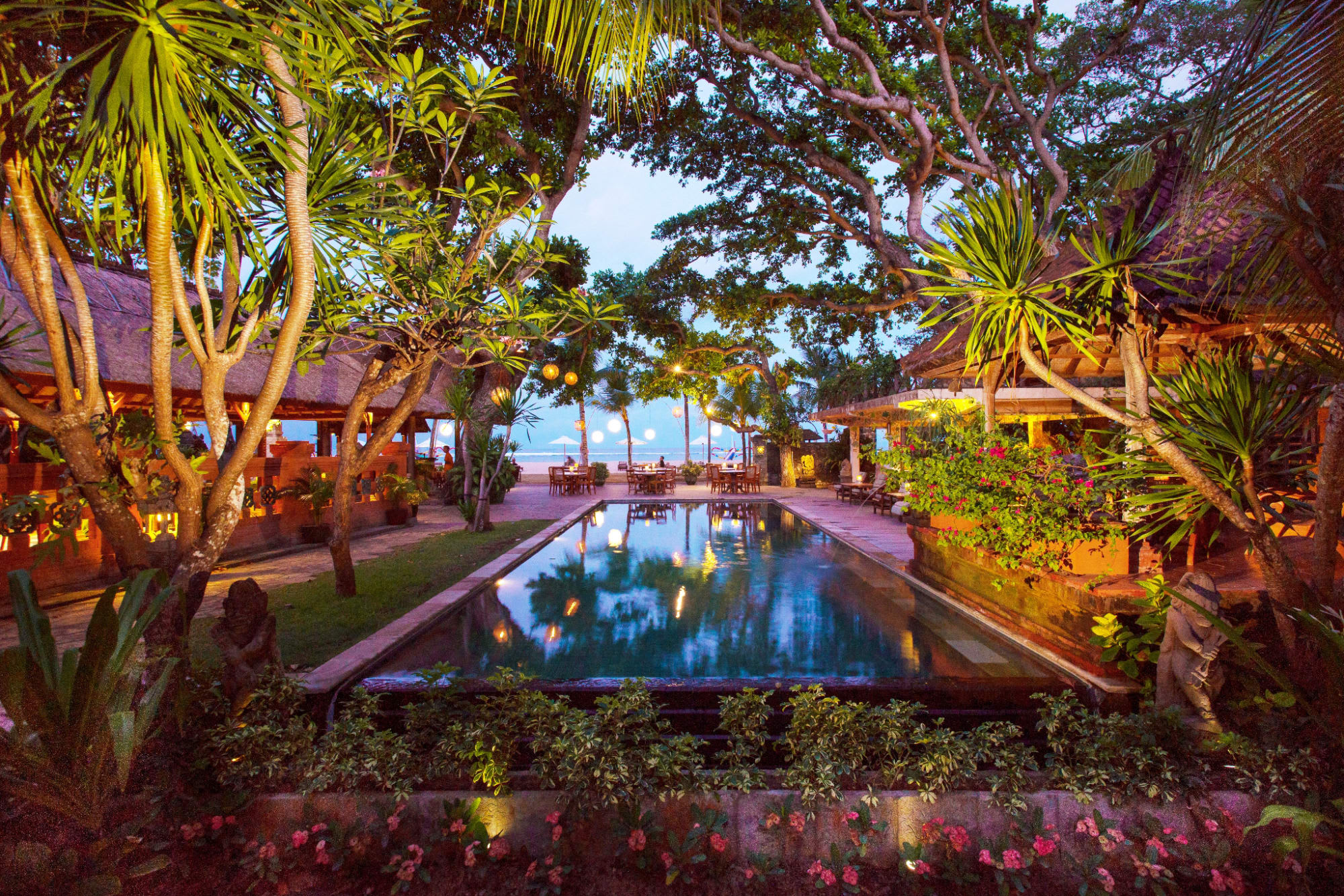 Tandjung Sari Hotel in Süd-Bali: Bali Tandjung Sari Pool