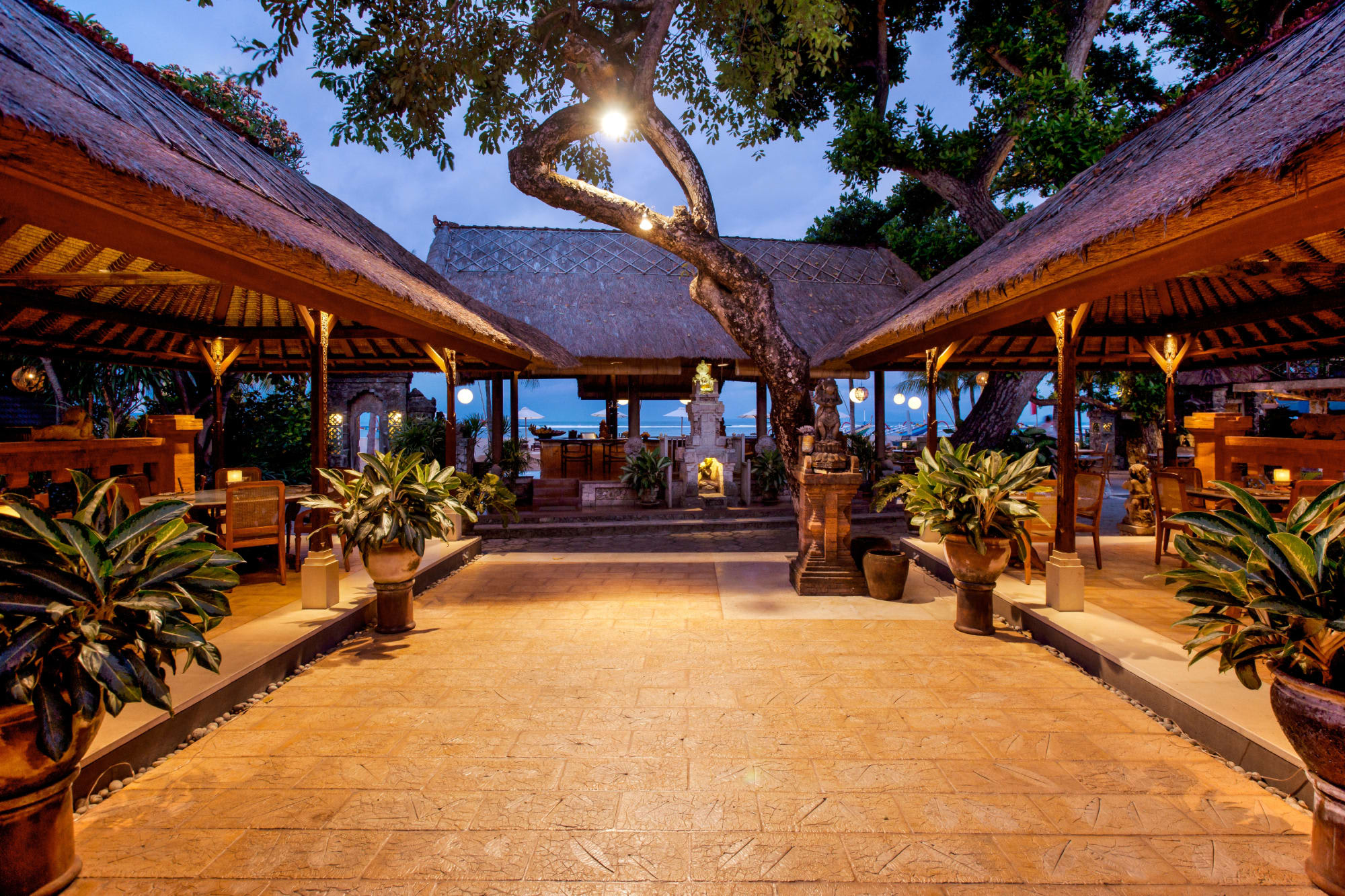 Tandjung Sari Hotel in Süd-Bali: Bali Tandjung Sari Restaurant