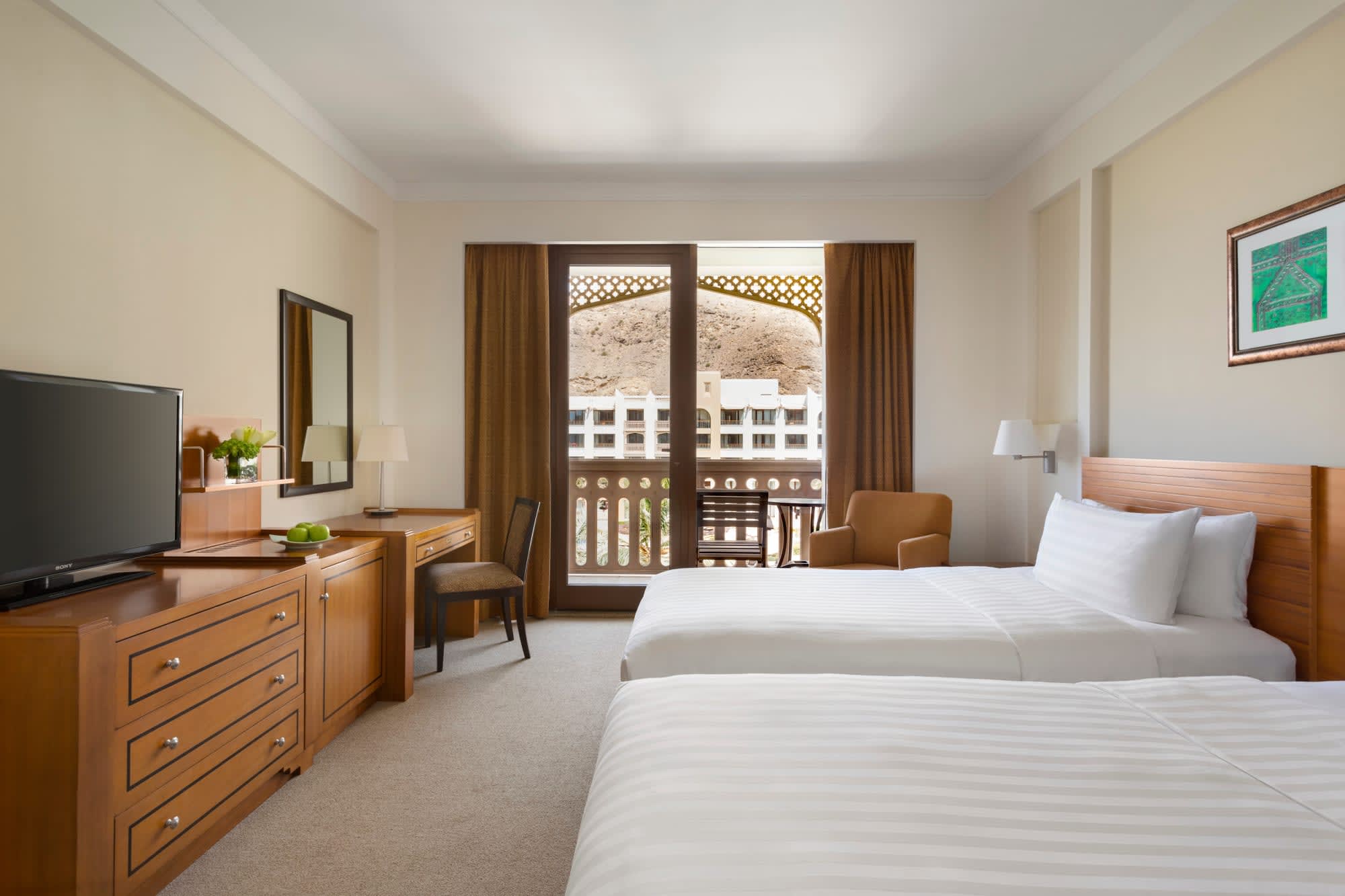 Doubletree by Hilton Muscat Al Waha: Doubletree by Hilton Muscat Al Waha Guest Rooms