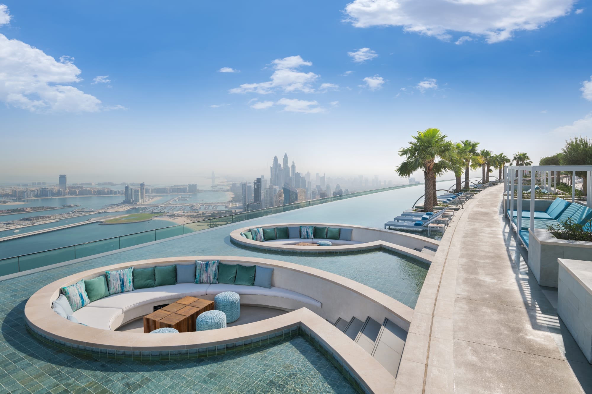 Address Beach Resort in Dubai: Address Beach Resort Pool