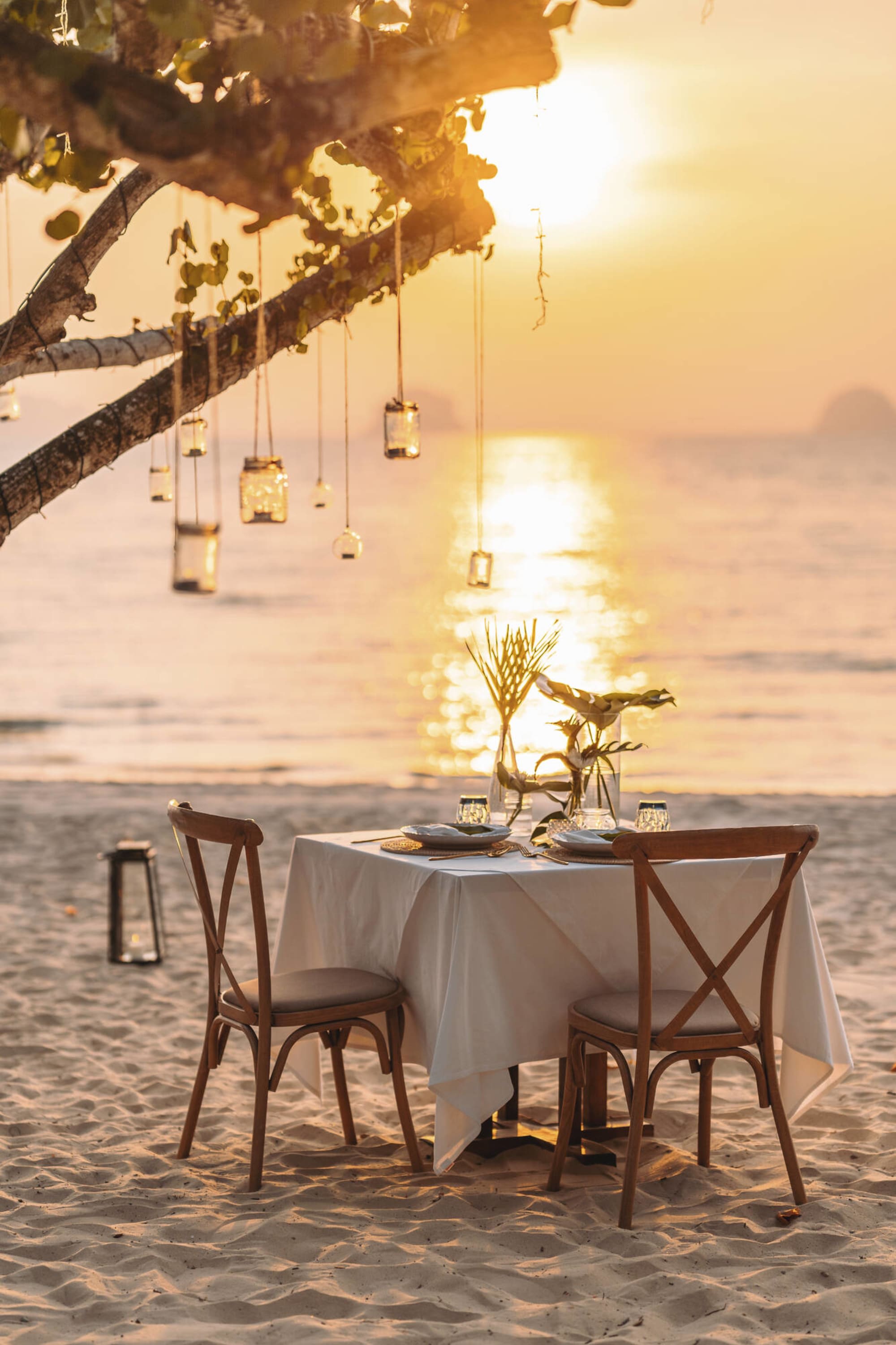 The Tubkaak Krabi Boutique Resort: The Tubkaak dinner on the beach
