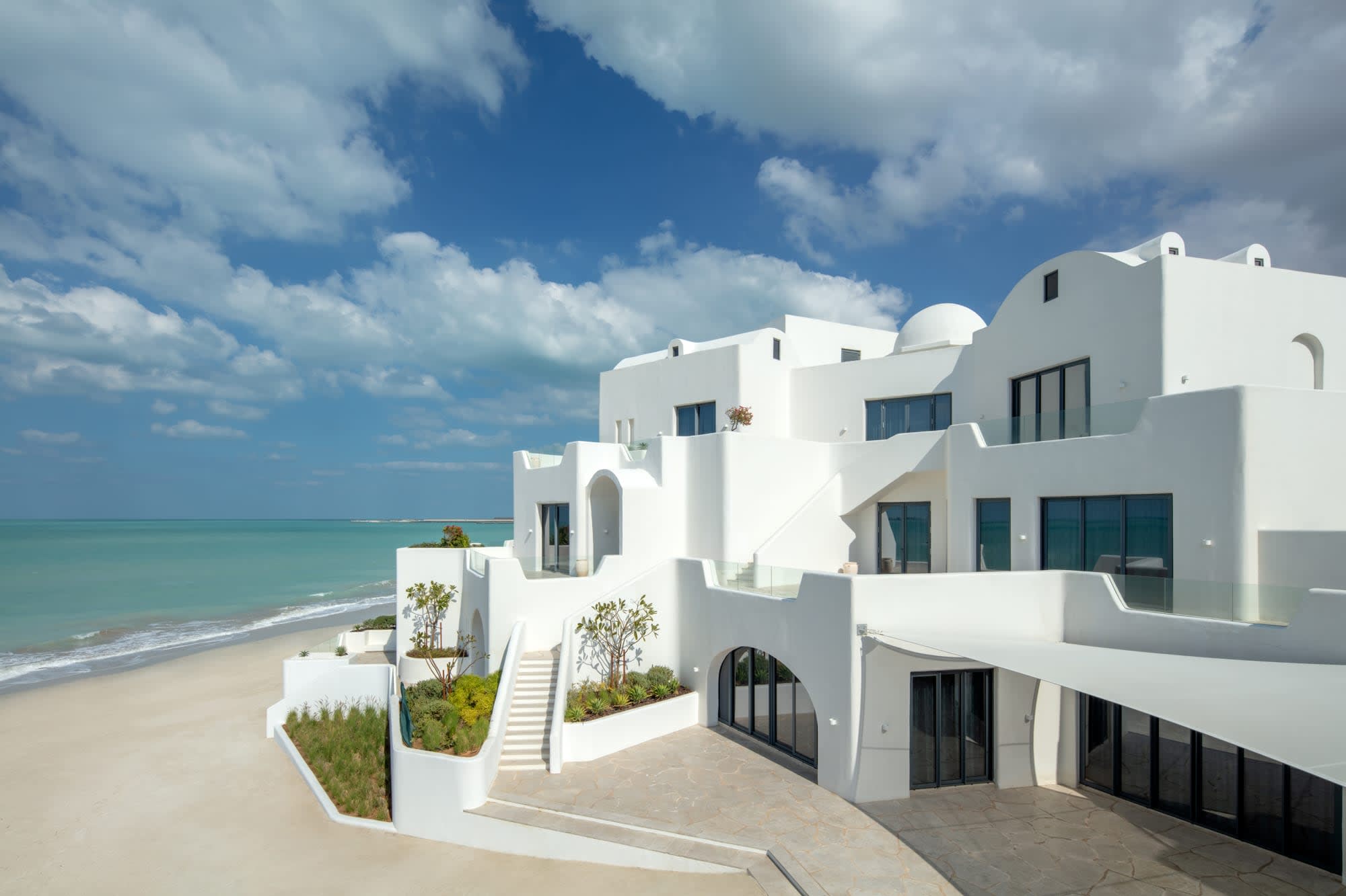 Anantara Retreat Santorini Abu Dhabi: Anantara Retreat Santorini