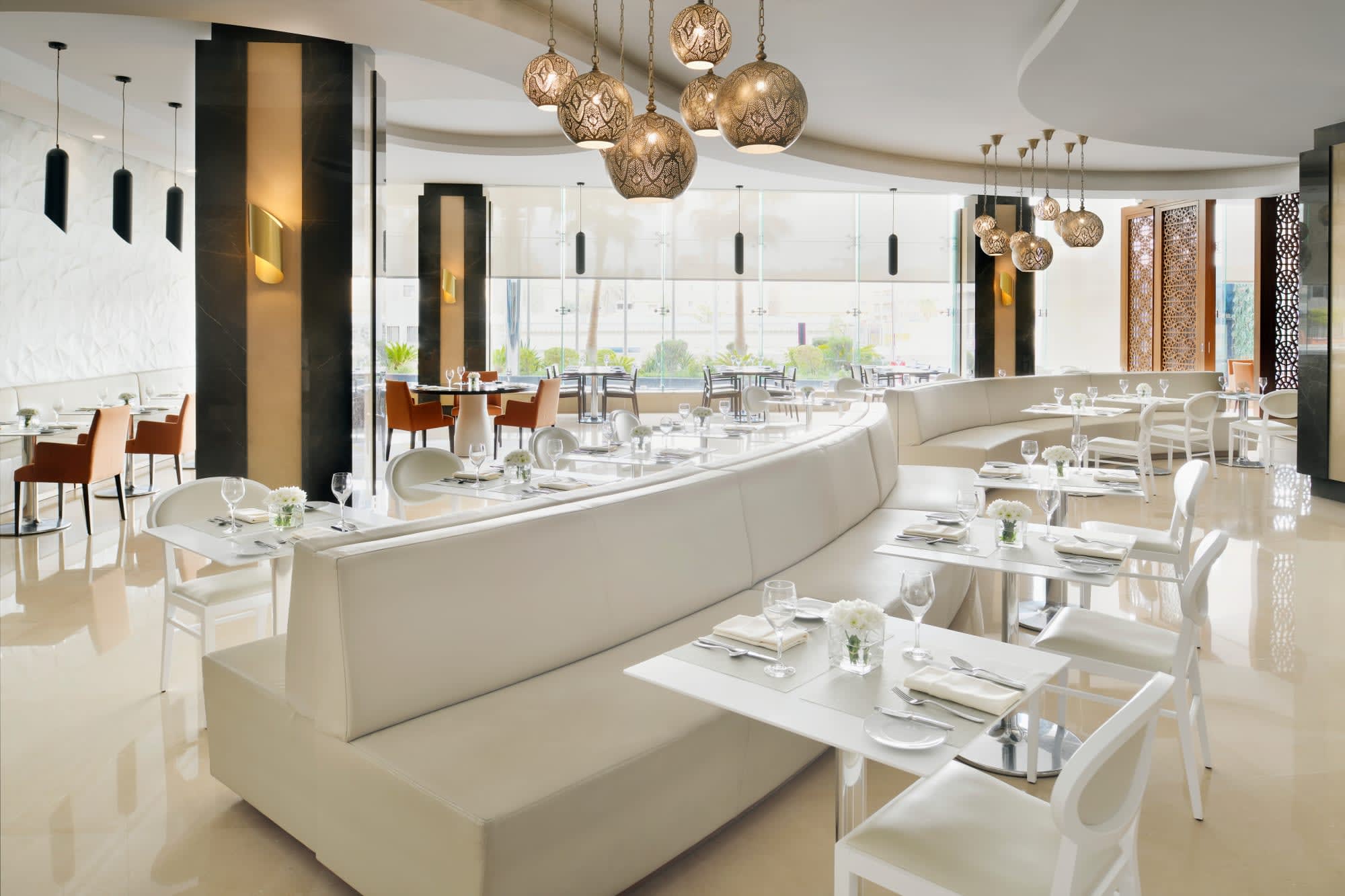 Radisson Blu Hotel & Convention Center, Riyadh Minhal in Riad:  Silk Road Restaurant