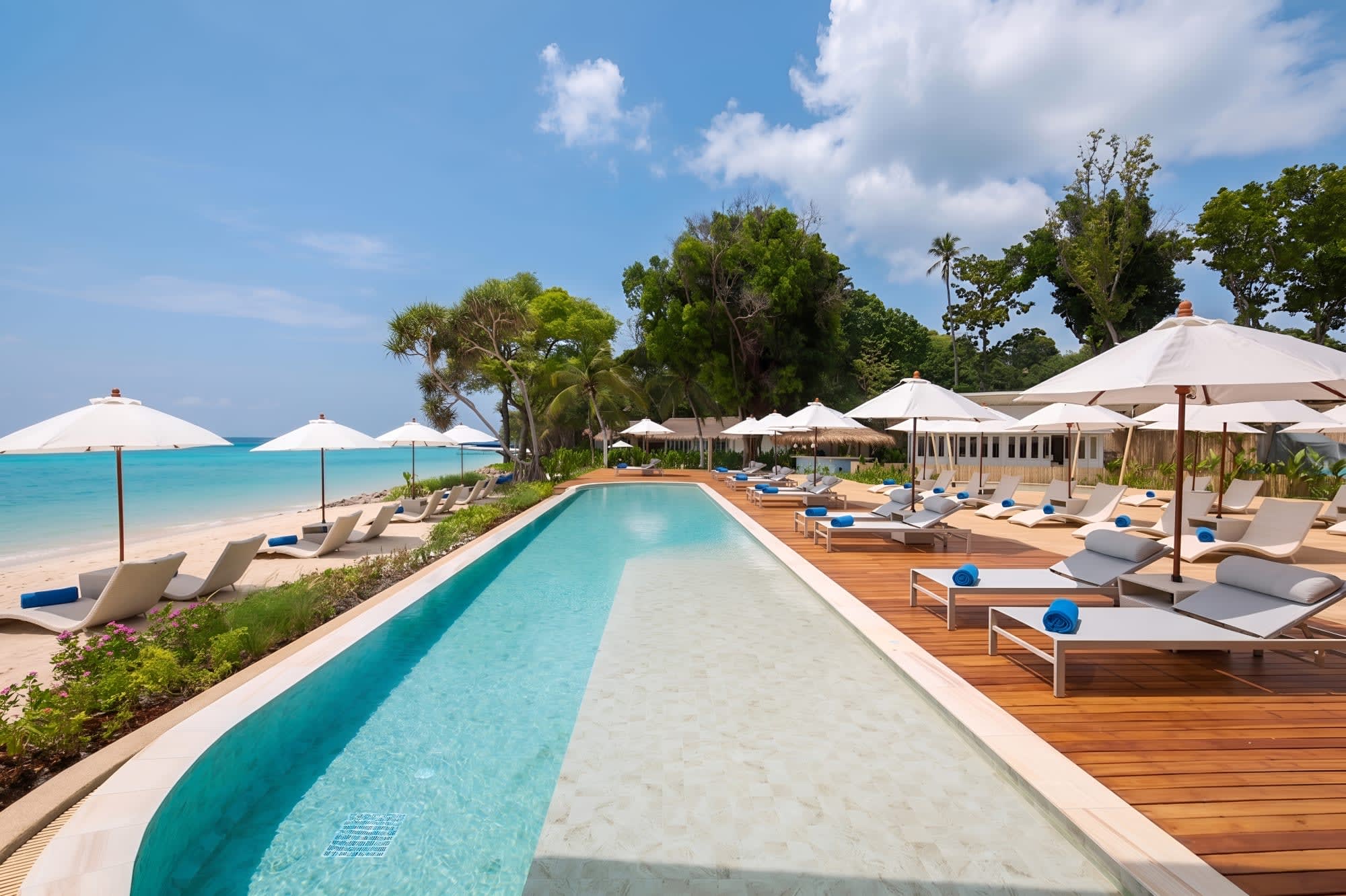 Outrigger Phi Phi Island Resort in Ko Phi Phi:  Outrigger Phi Phi Island Resort