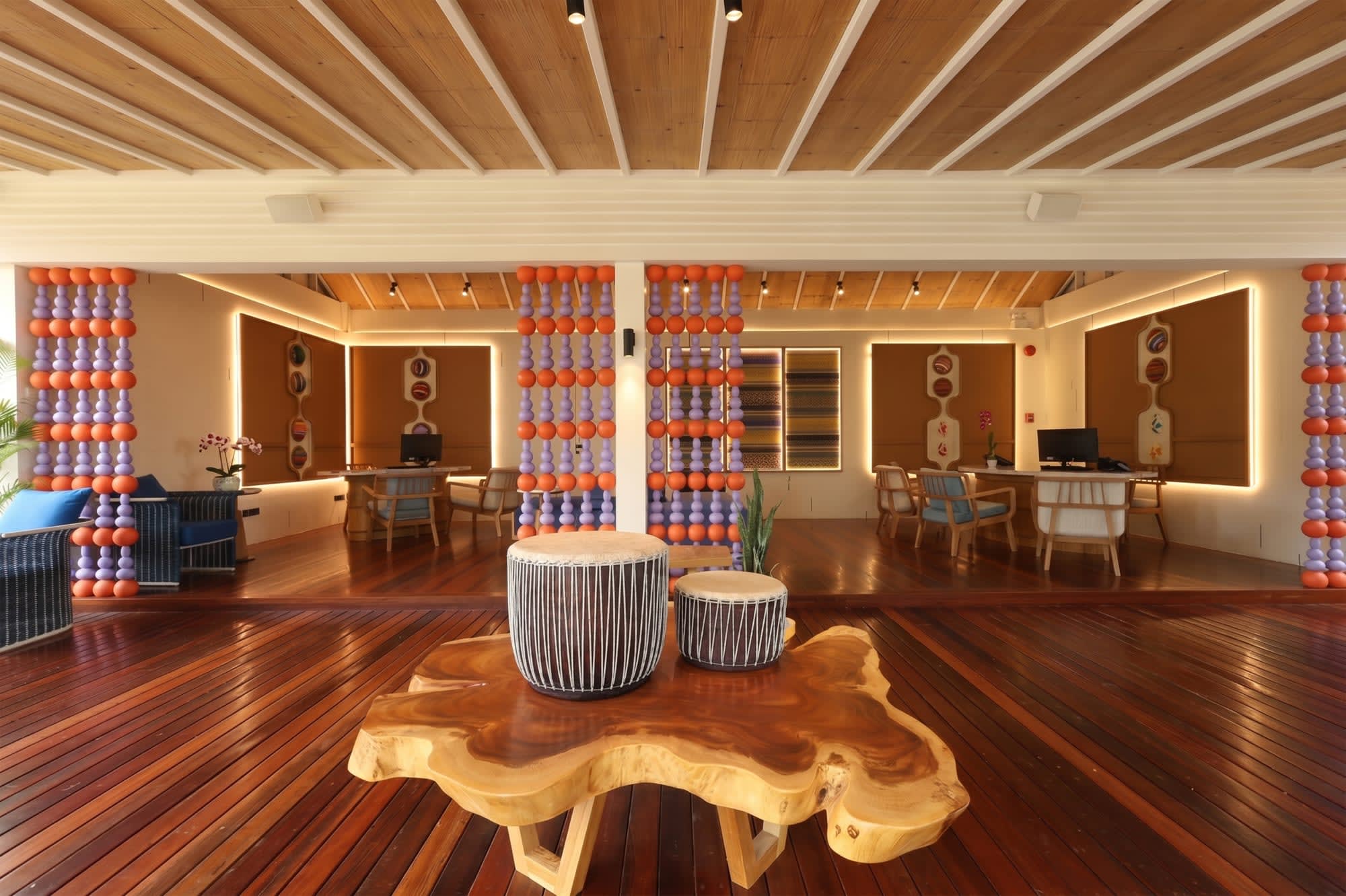 Outrigger Phi Phi Island Resort in Ko Phi Phi:  Lobby