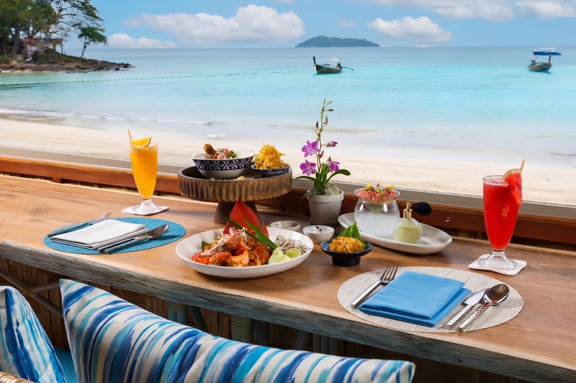 Outrigger Phi Phi Island Resort in Ko Phi Phi:  Lunch