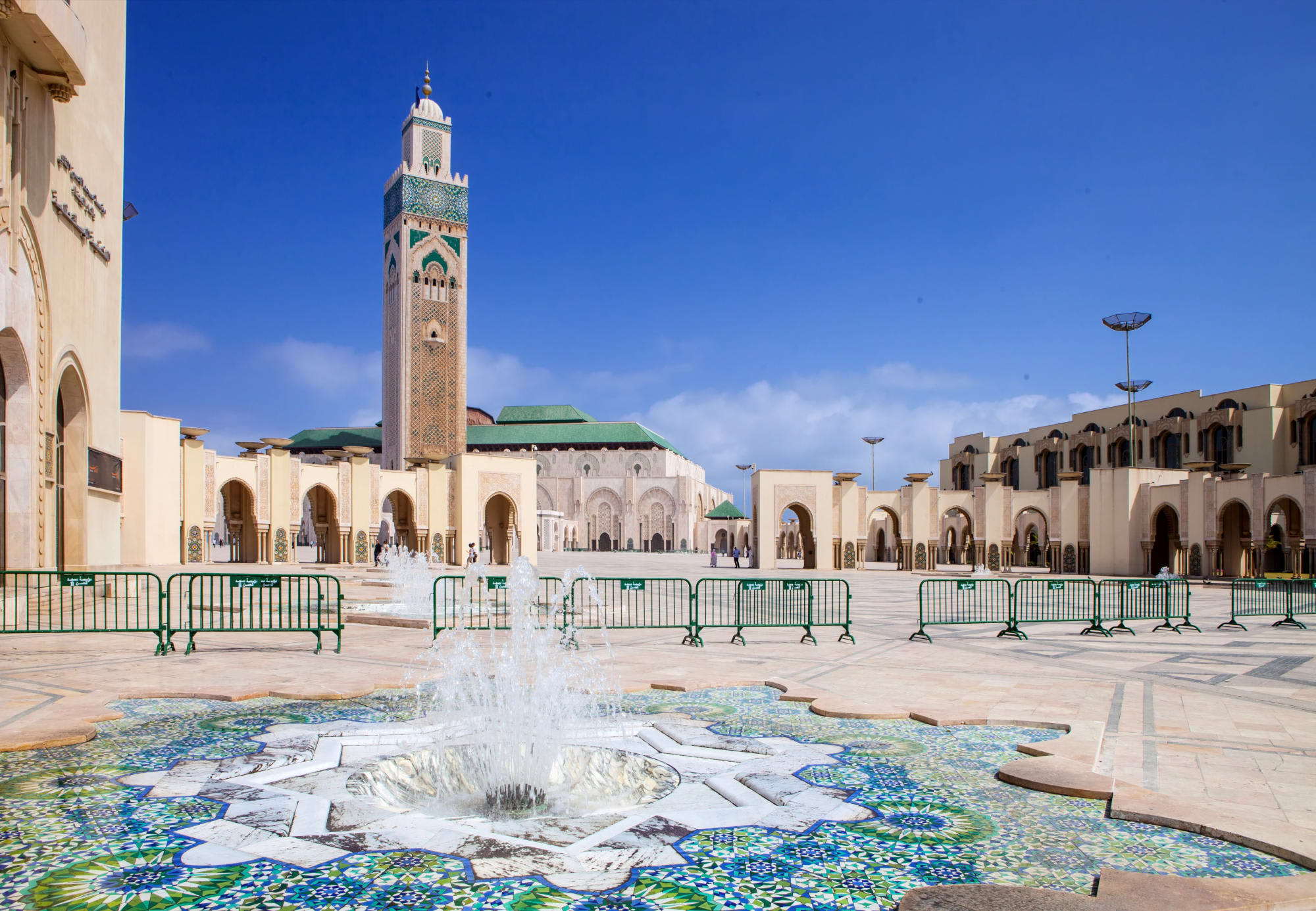 Die Nordlichter Marokkos ab Marrakesch: Marokko Casablanca Hassan II Moschee 