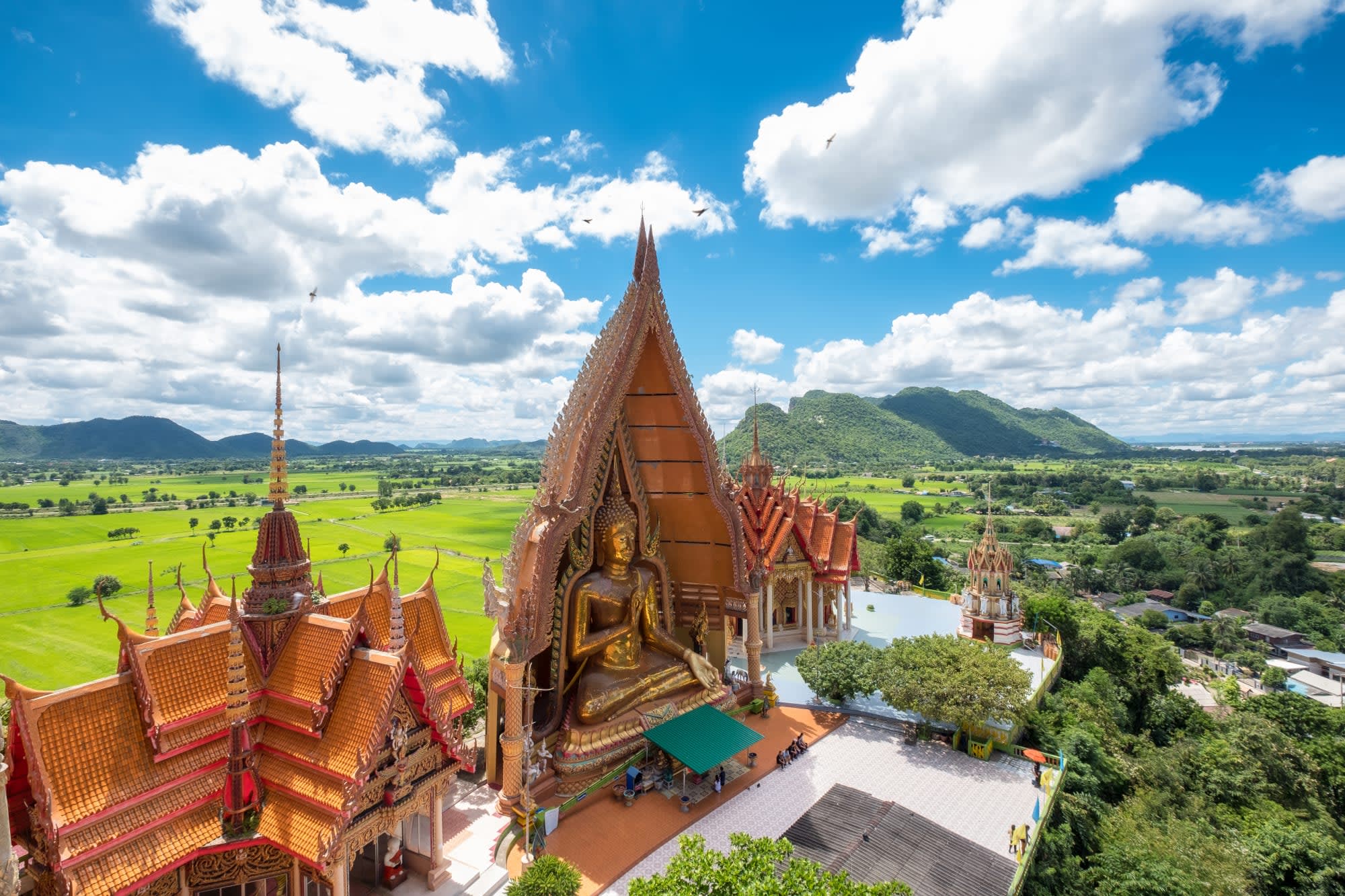 Familienabenteuer Thailand ab Bangkok: Thailand Kanchanaburi Wat Tham Sua