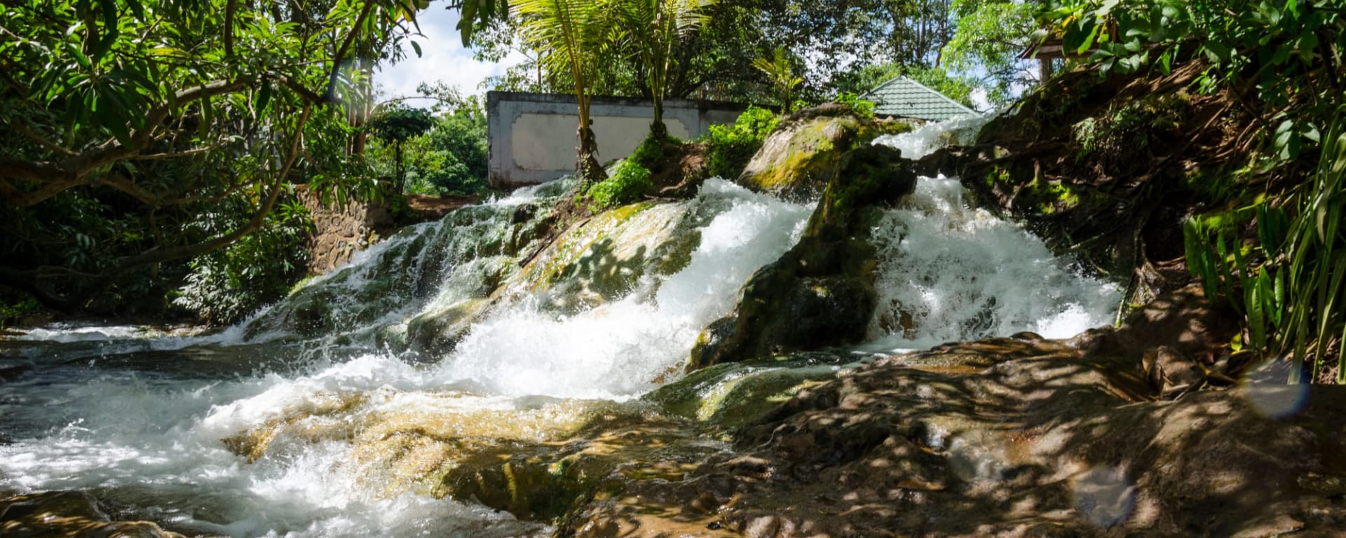 Naturparadies Flores ab Ende: Indonesien Flores Soa Heiße Quellen