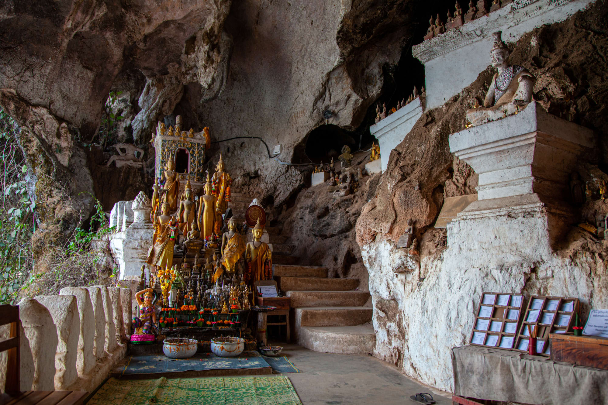 Klassisches Laos ab Luang Prabang: Laos Pak Ou Höhle