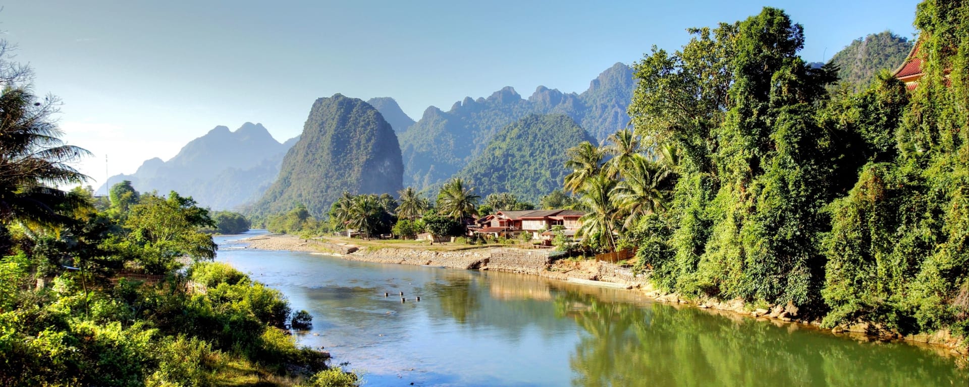 Überland von Luang Prabang nach Vientiane: Laos Vang Vieng Song River 