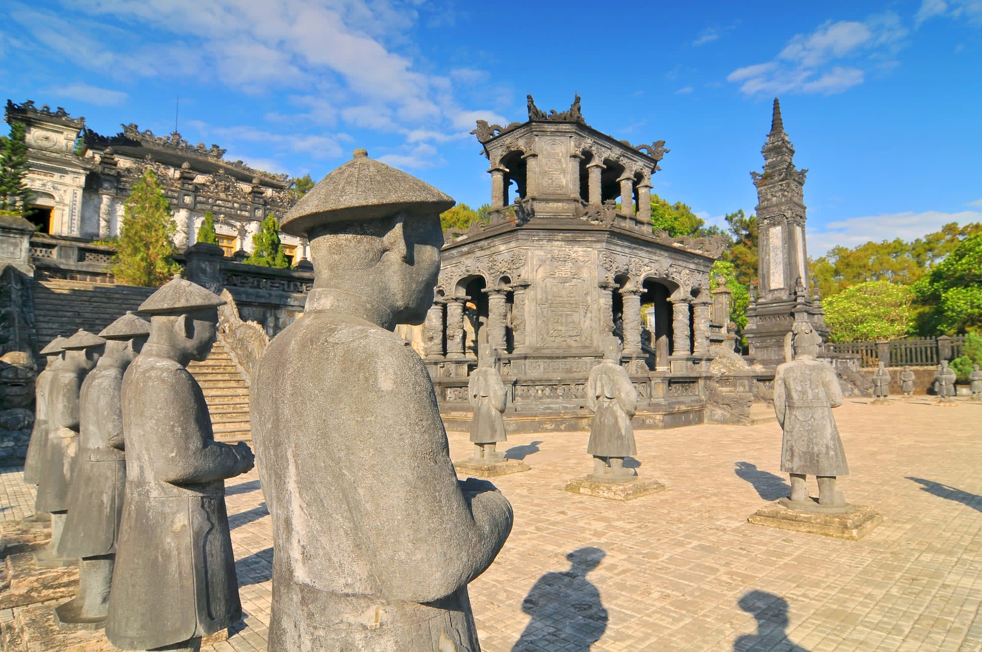 Unterwegs in Zentral-Vietnam, HUI-DAD ab Hue: Vietnam Hue Kaisergrab Khai Dinh
