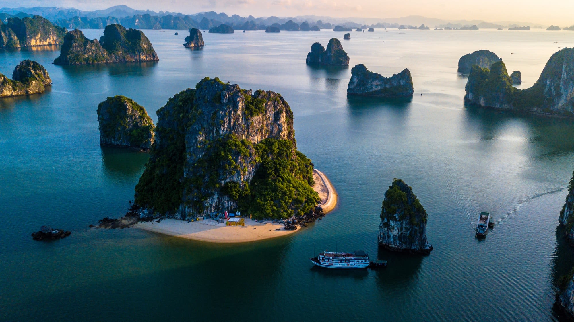 Faszinierende Halong Bucht mit Bhaya Classic, 2T/1N ab Hanoi: Vietnam Halong Bucht