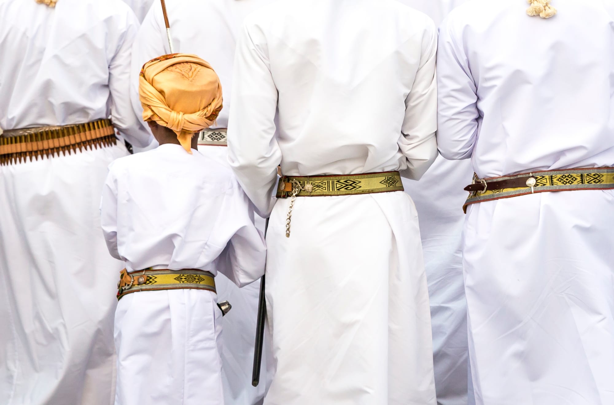 Authentischer Oman ab Muscat: Oman Omanis in traditioneller Kleidung