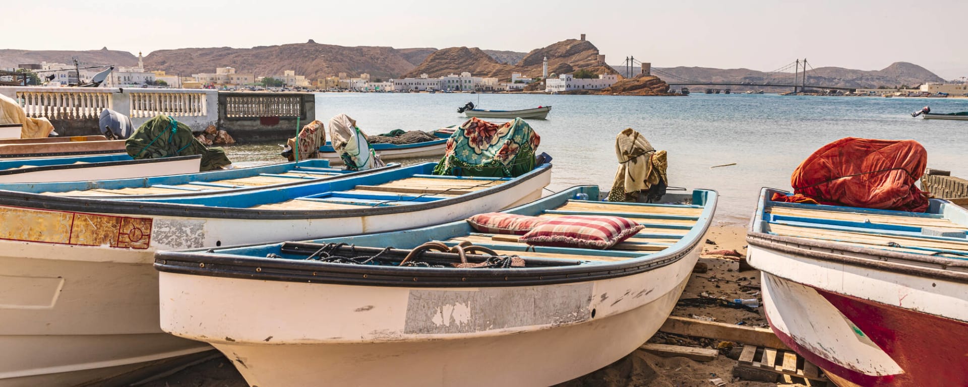Offroad Abenteuer Oman ab Muscat: Oman Sur Fischerboote 