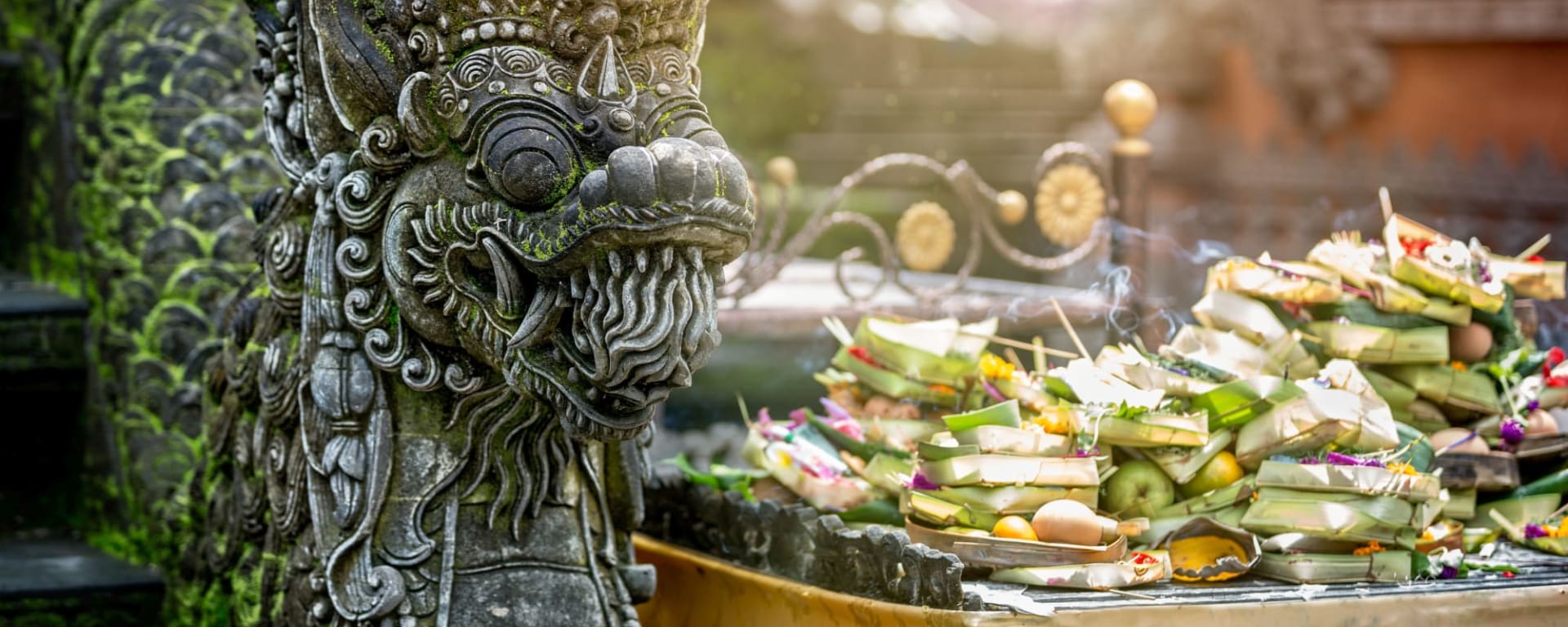 Java-Bali 7 Tage Überlandreise ab Yogyakarta und Umgebung: Indonesien Bali Tempel Opferschalen