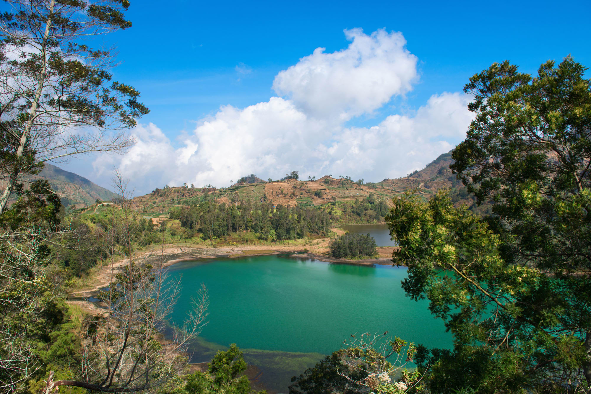 Entdeckertour Mittel-Java ab Yogyakarta und Umgebung: Indonesien Java Telaga Warna Dieng Plateau
