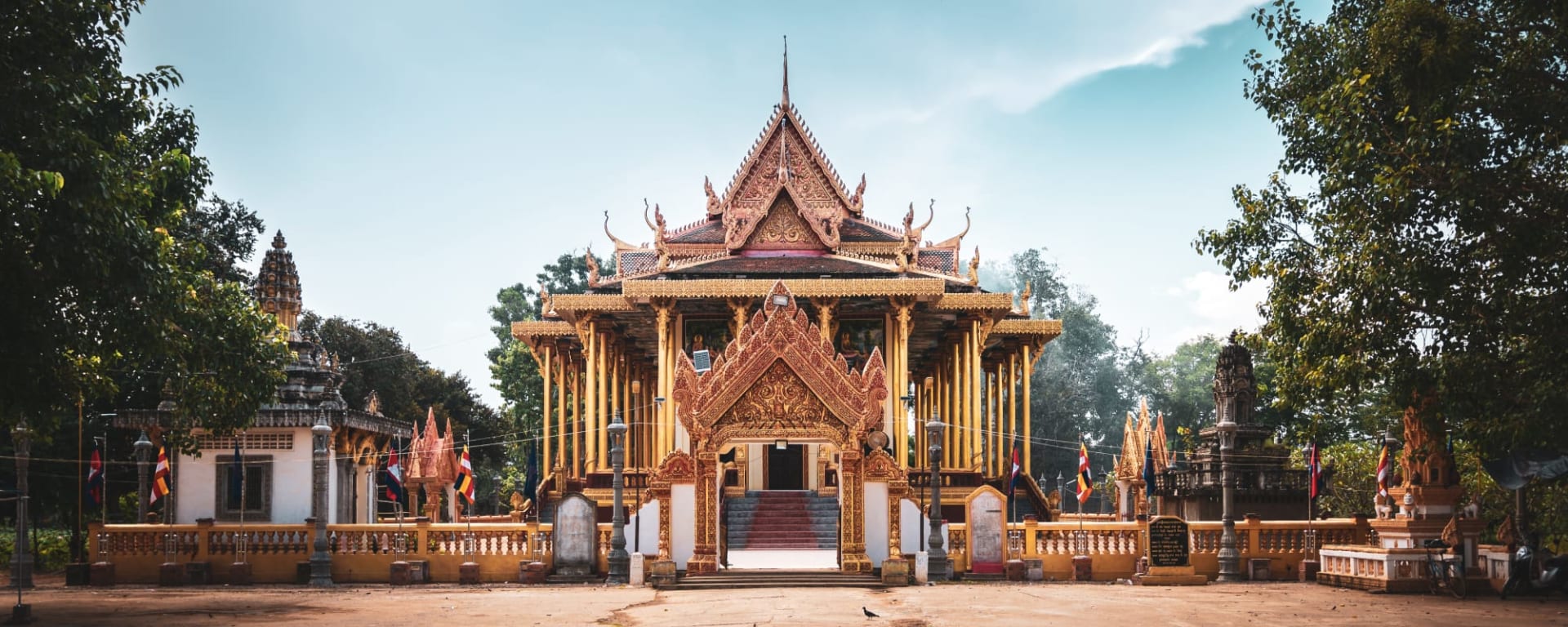 Battambang, die Reiskammer ab Siem Reap: Kambodscha Battambang Wat Ek Phnom Tempel