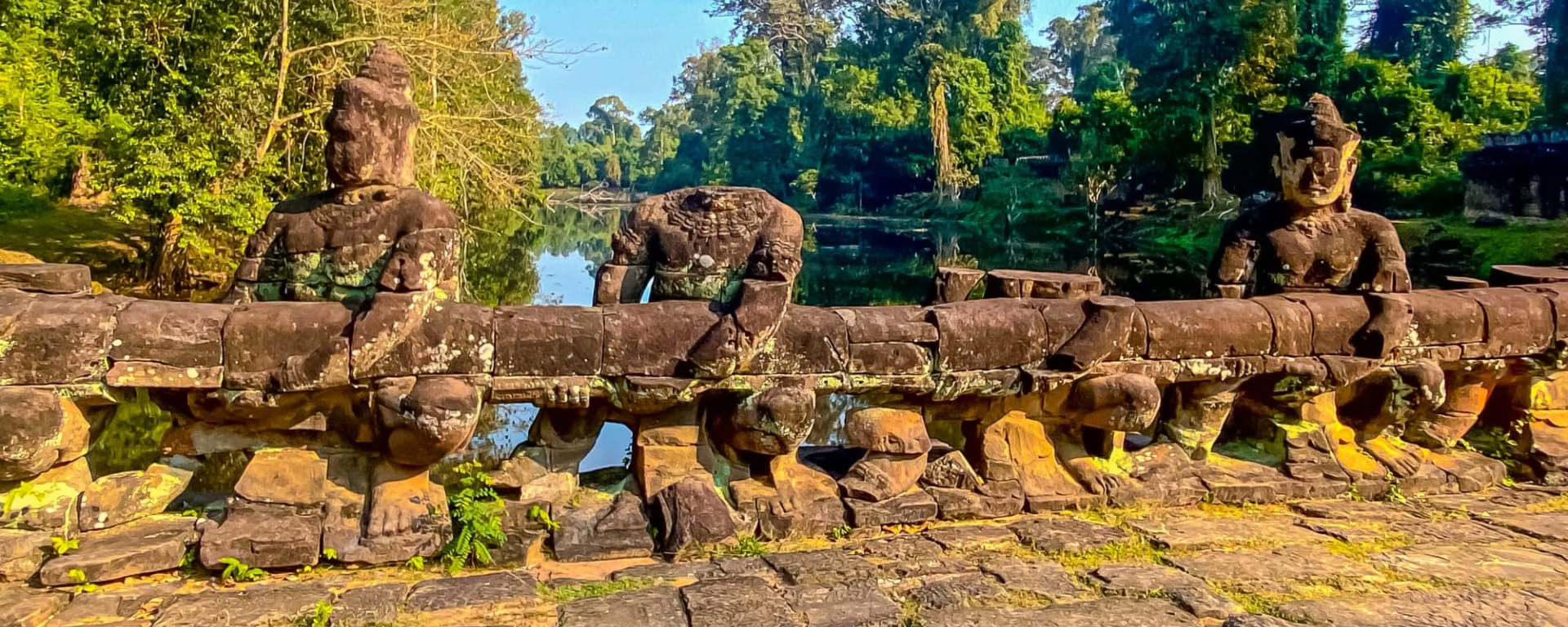 Überland von Phnom Penh nach Angkor: Kambodscha Kampong Svay Preah Khan