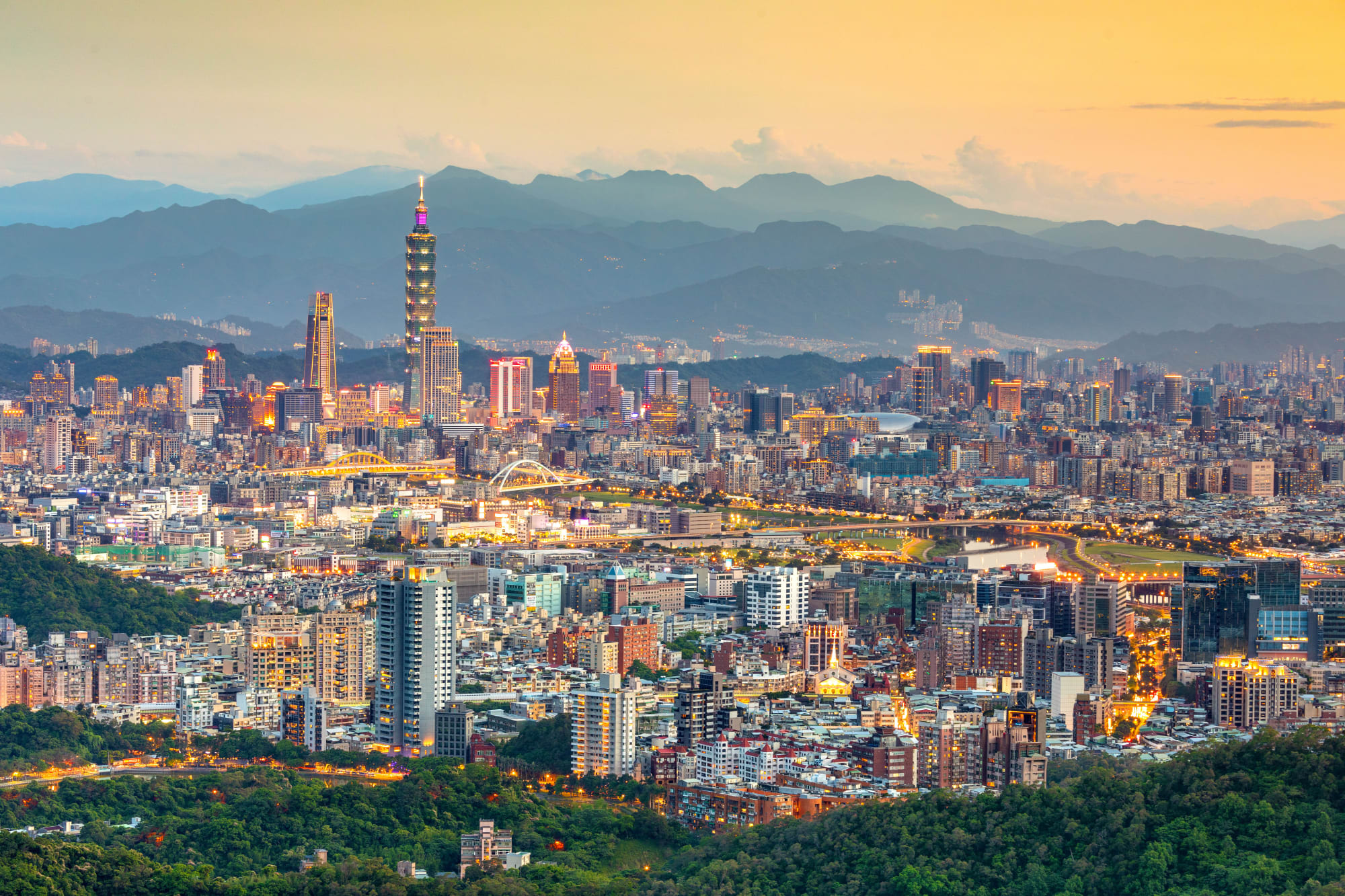 Höhepunkte Taiwans ab Taipei: Taiwan Taipei Skyline