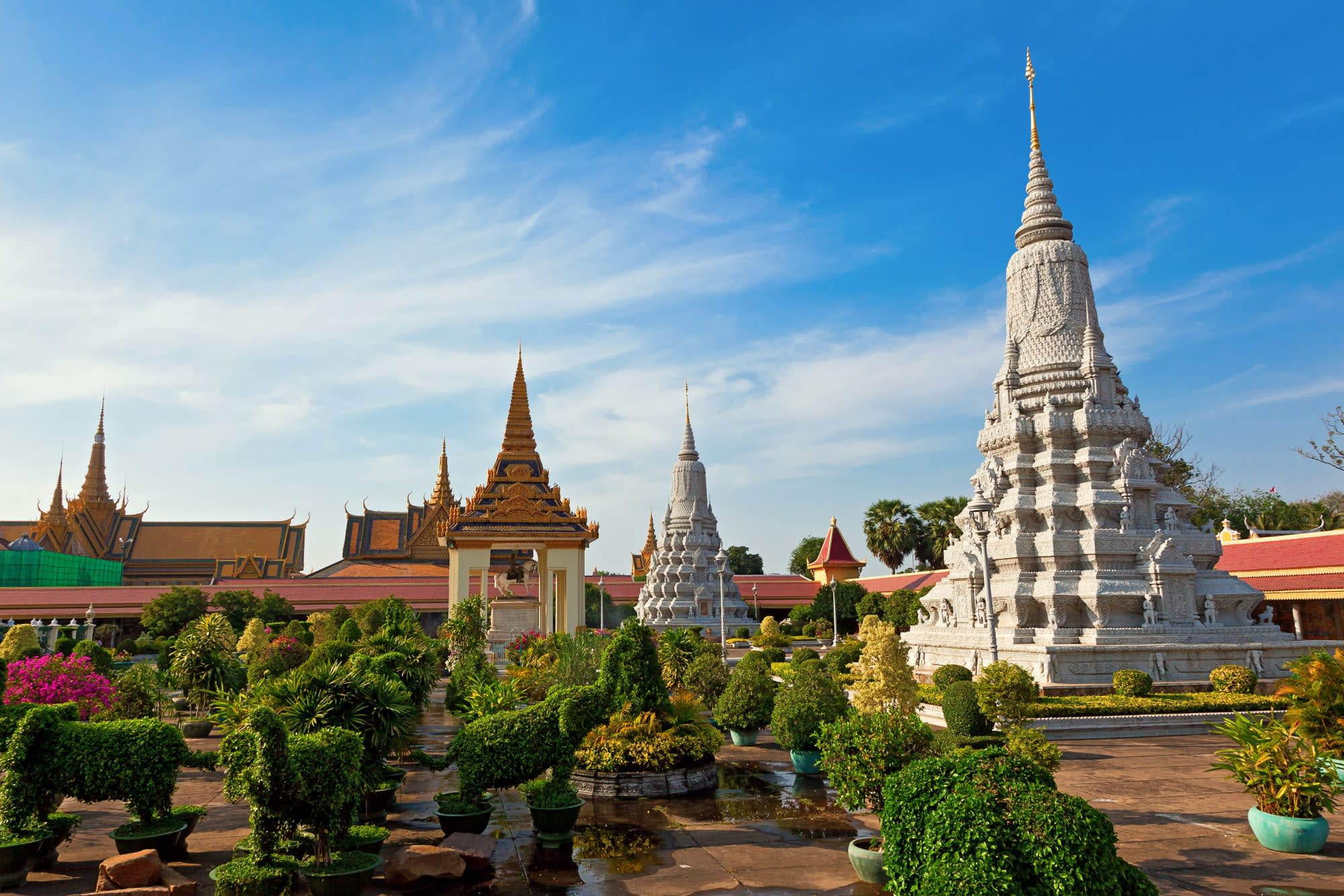 Khmer Tempel & Küste ab Siem Reap: Kambodscha Phnom Penh Königspalast