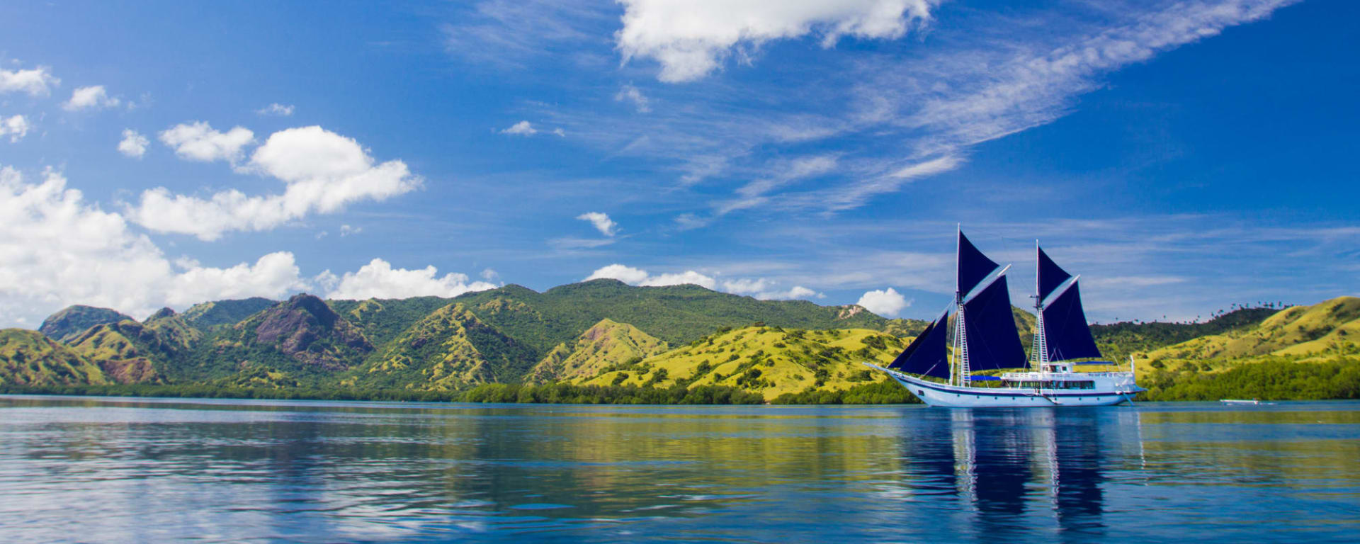 Kleine Sundainseln mit Ombak Putih | Katharina LBJ-LBJ ab Labuan Bajo: Indonesien Sundainseln Schiff Ombak Putih