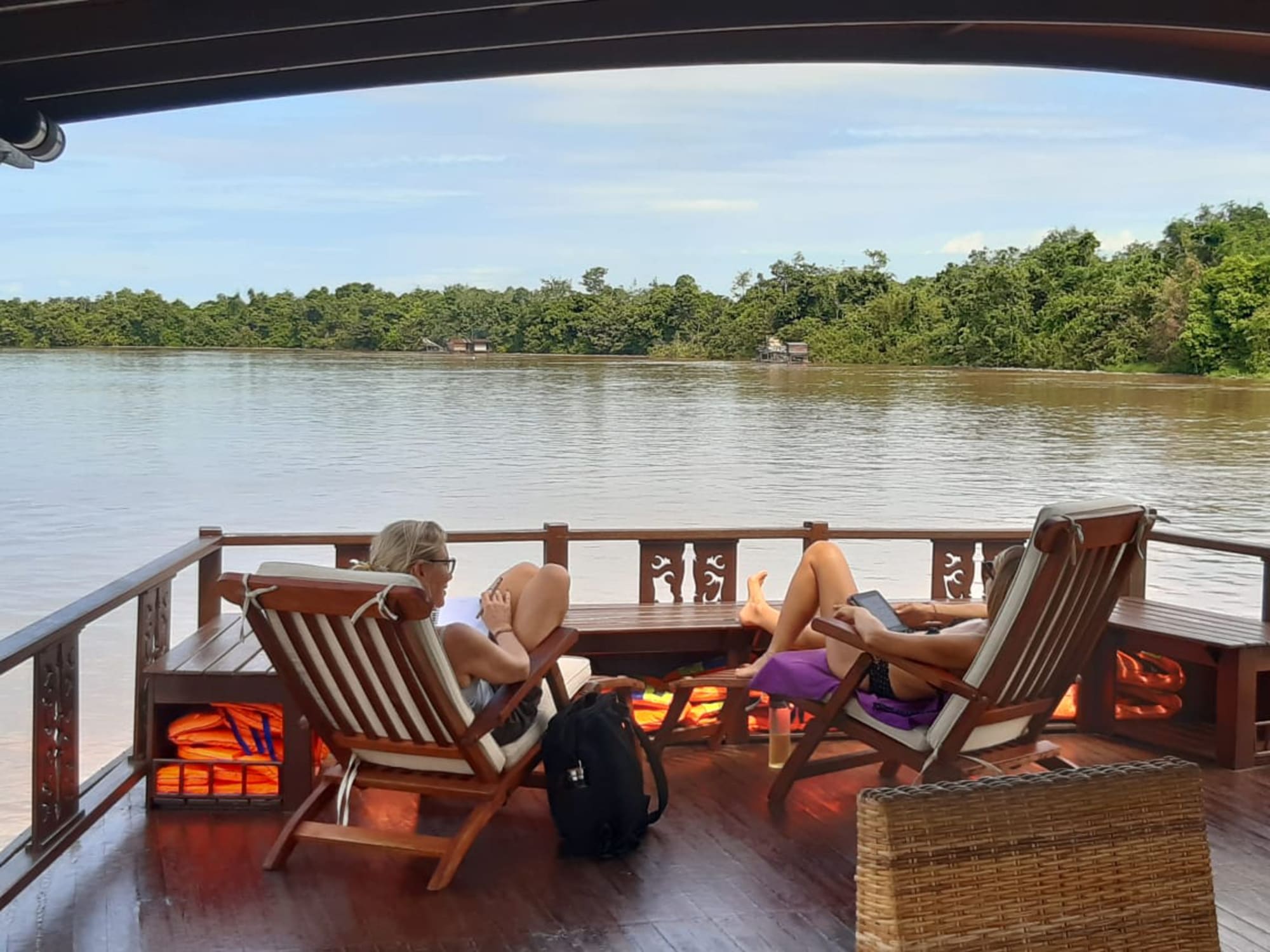 Palangkaraya Flussfahrt: Indonesien Kalimantan Palangkaraya Flussfahrt