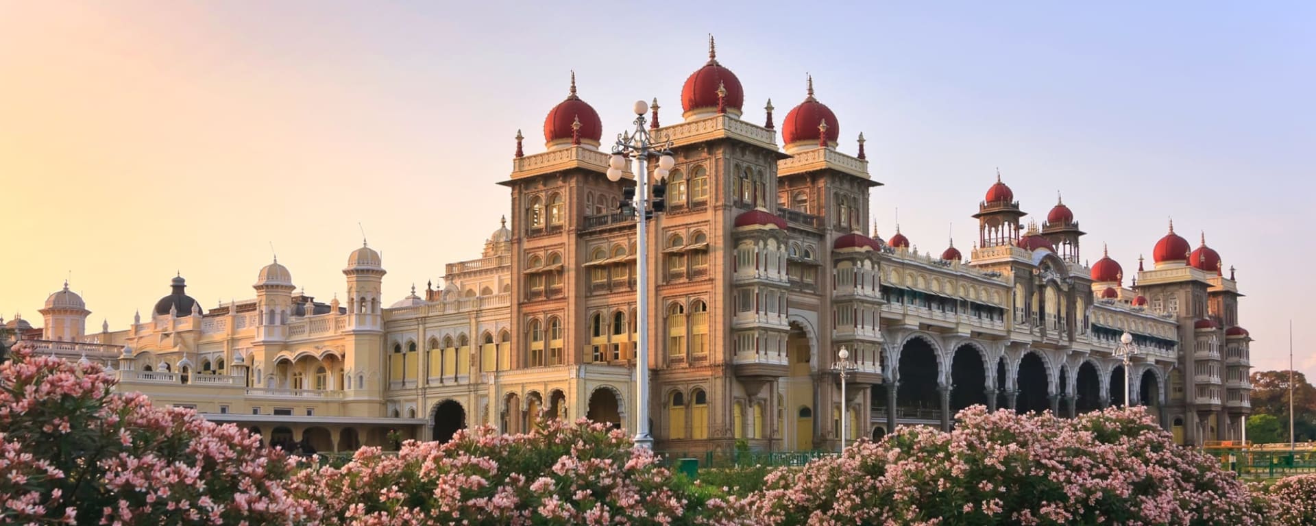 Höhepunkte Karnatakas ab Karnataka | Bengaluru: Indien Mysuru Maharadscha Palast