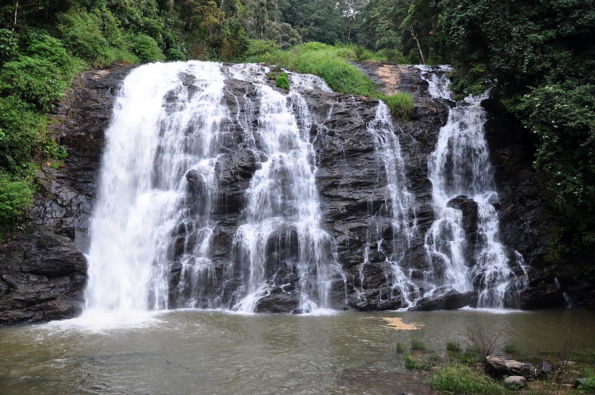 Schätze des Südens ab Telangana | Hyderabad: Indien Coorg Abbey Wasserfälle